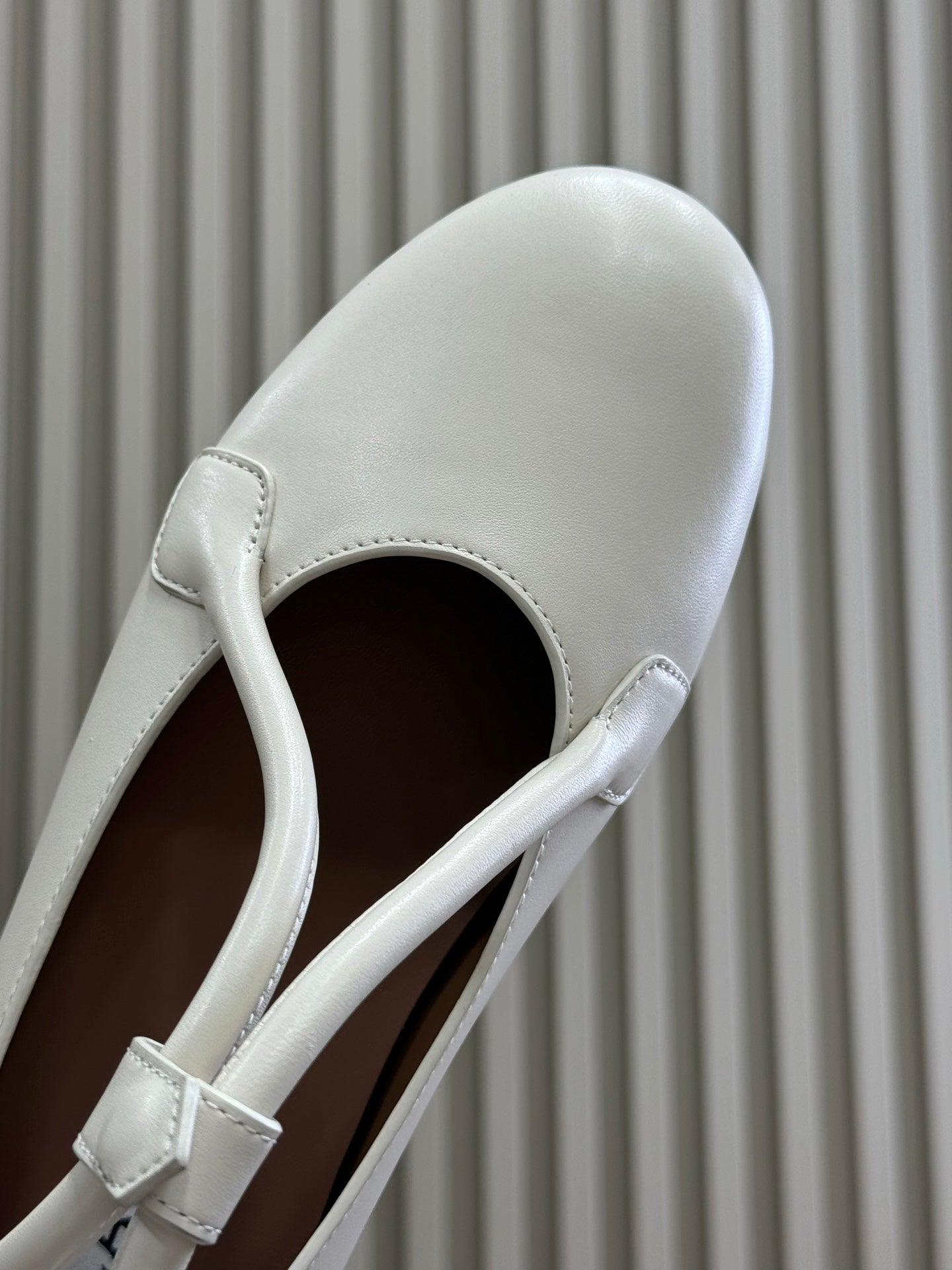 ALAIA  Le Teckel  Ballet Flats White Sheepskin 468730