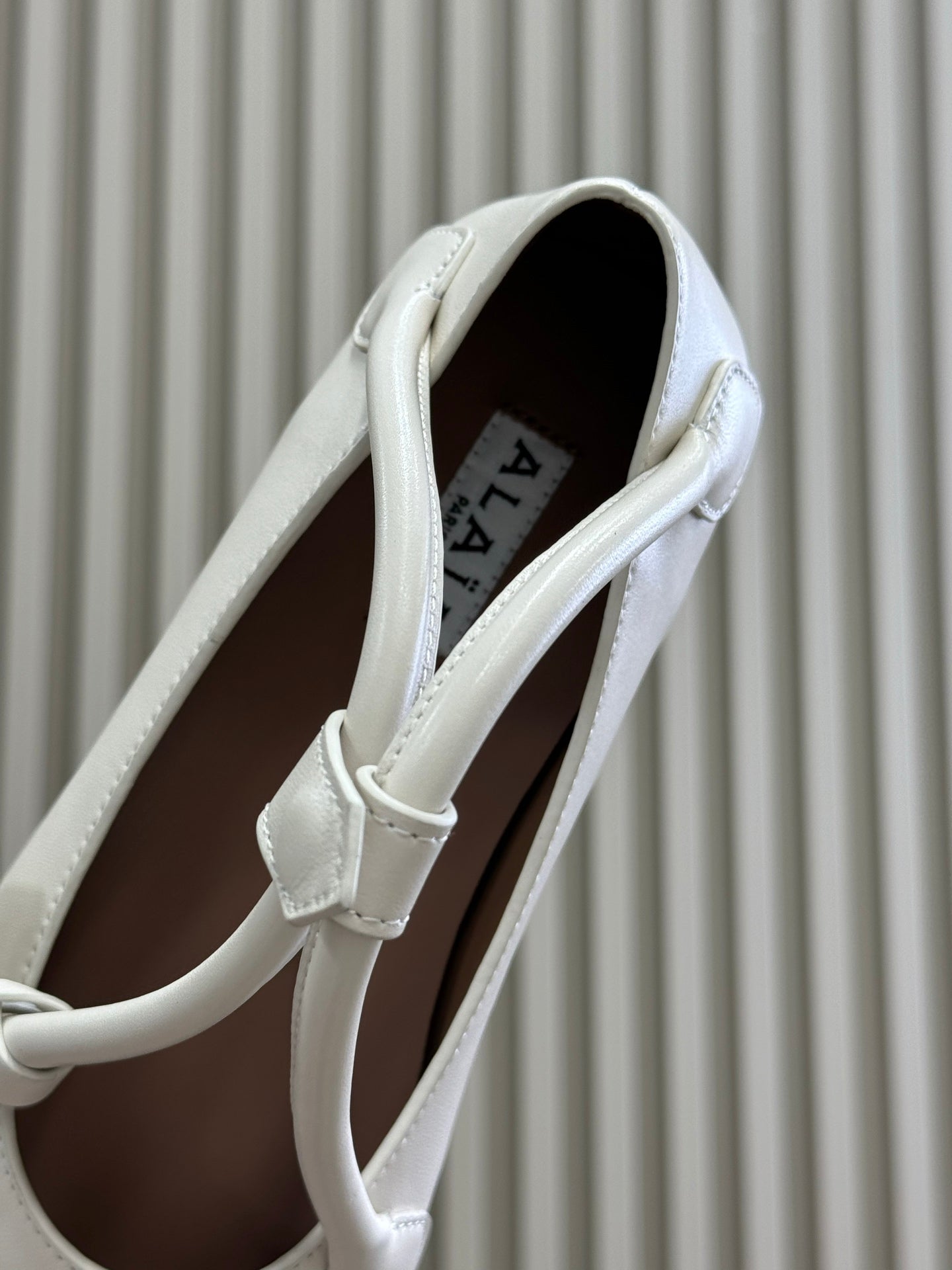 ALAIA  Le Teckel  Ballet Flats White Sheepskin 468730