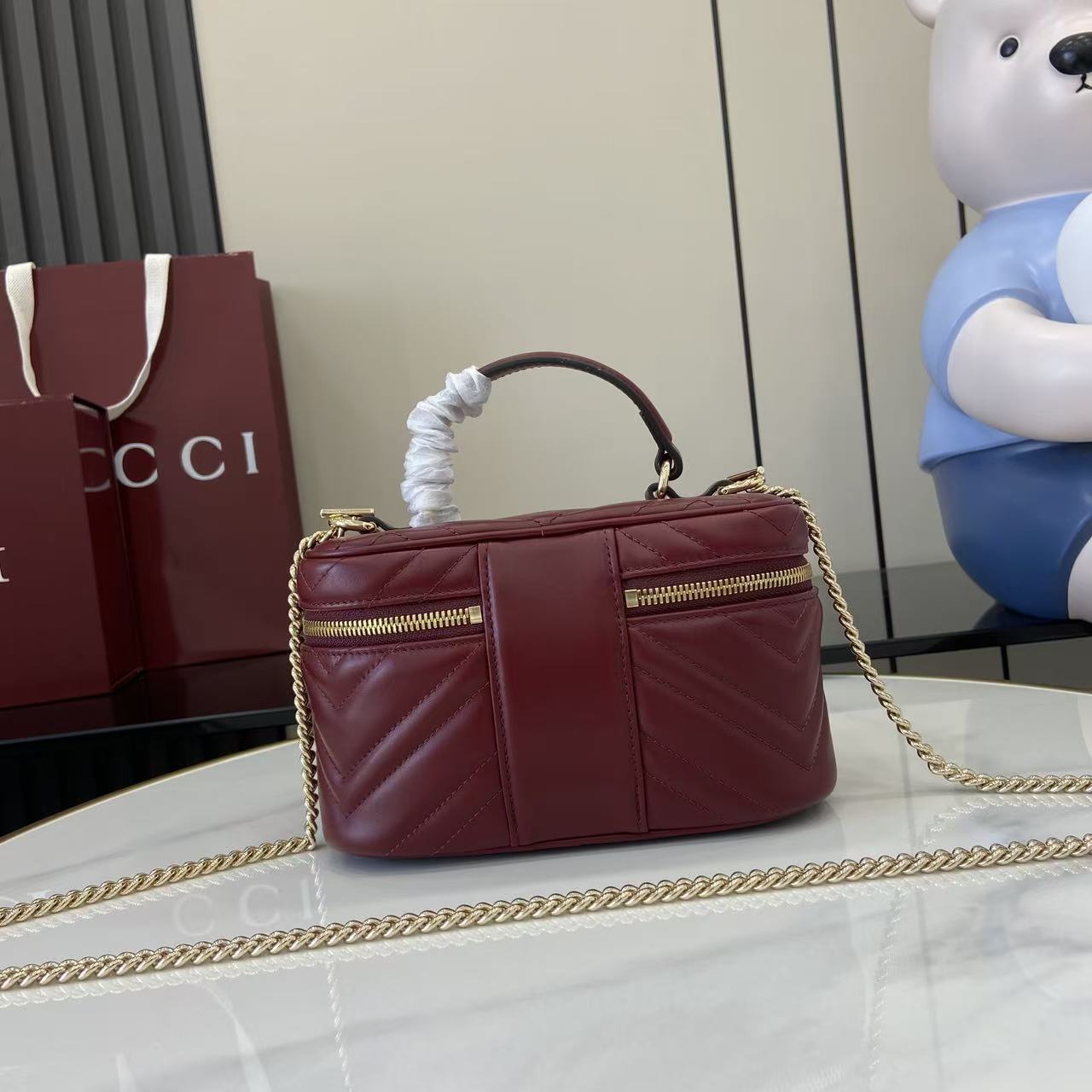 Gucci 25 Marmont Vanity Bag Rosso Ancora Red Cowhide 294900