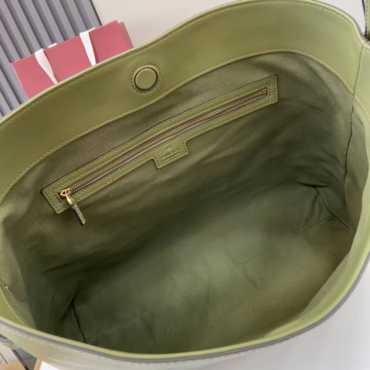 Gucci 25 Beatrix Handbag Green Smooth Cowhide 292565
