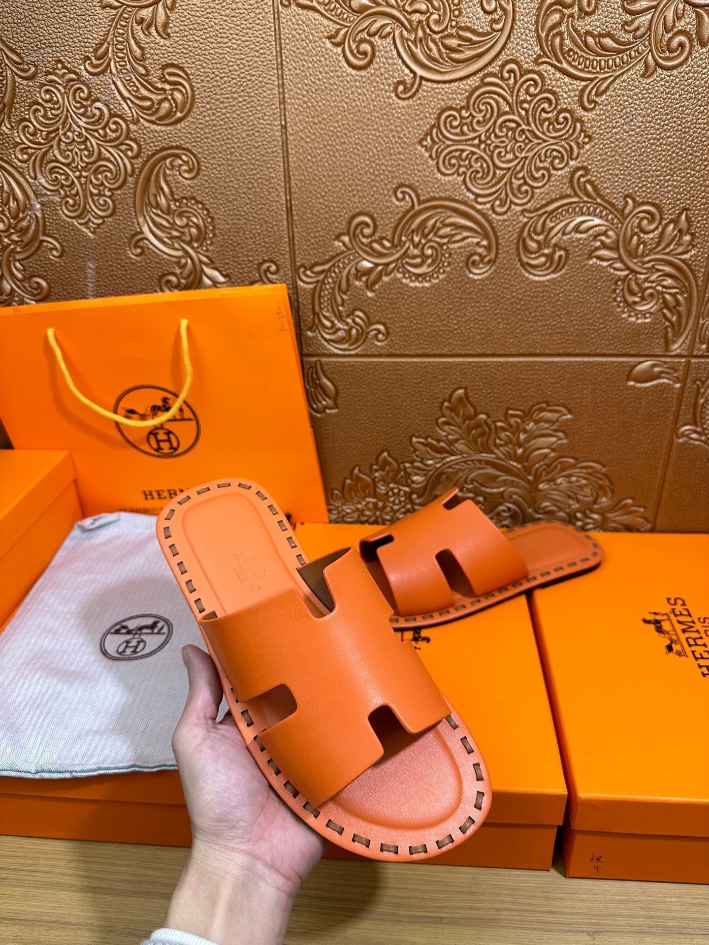 HM Men's Izmir Slide Orange Cowhide 544058