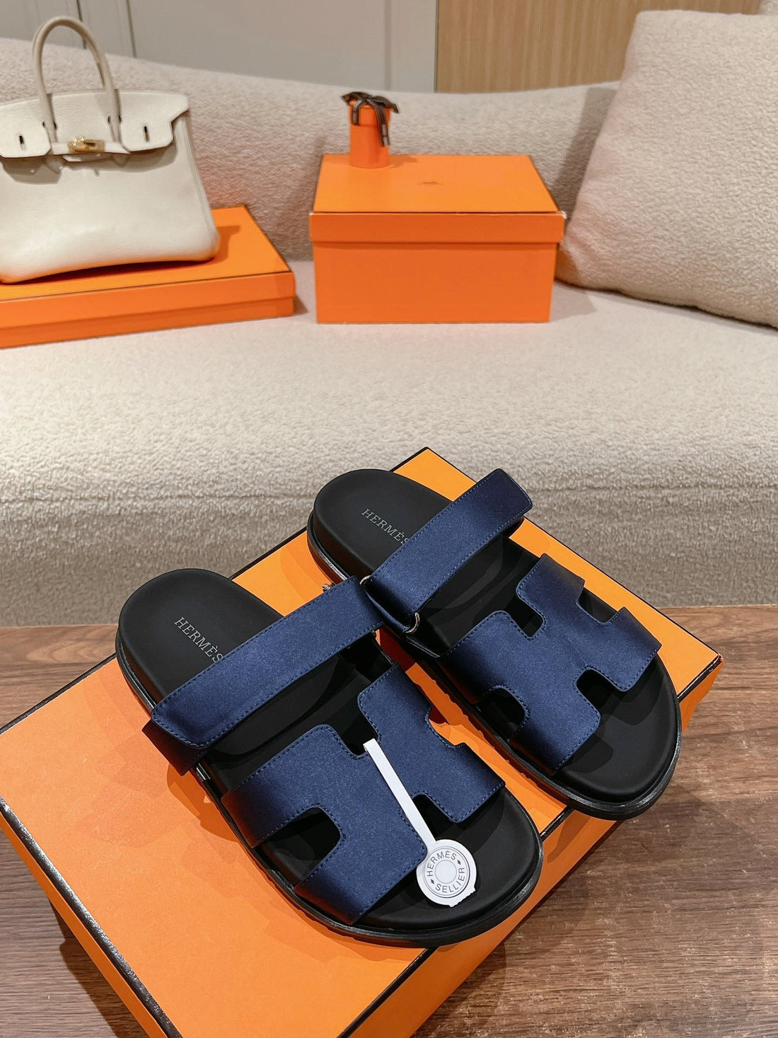 CHYPRE SANDAL BLACK MIX LIGHT BERRY CALFSKIN