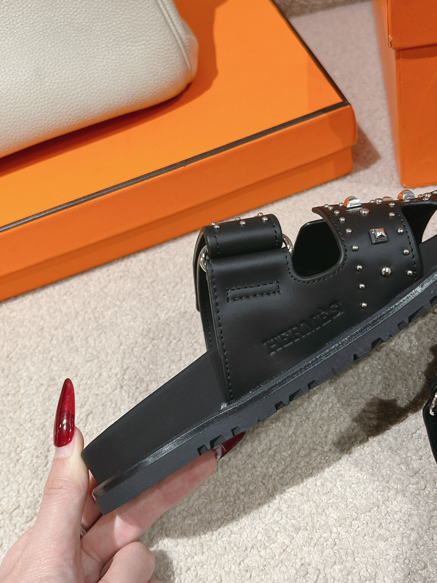 CHYPRE SANDAL BLACK CALFSKIN ATTACH CRYSTALS