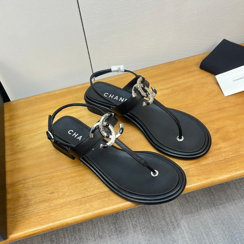 cc thong sandal 30mm black calfskin silver cc logo