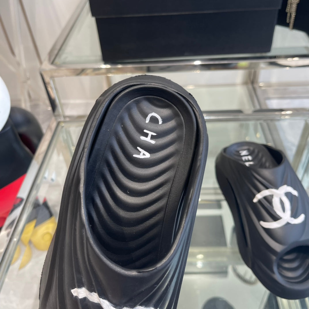 CC Slippers Black Foam  204135