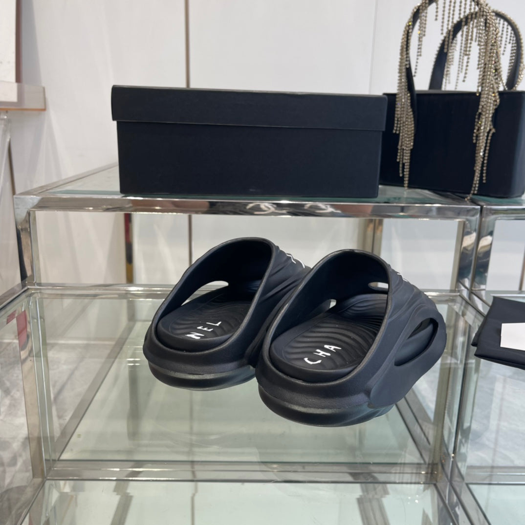 CC Slippers Black Foam  204135