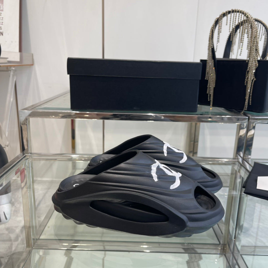 CC Slippers Black Foam  204135