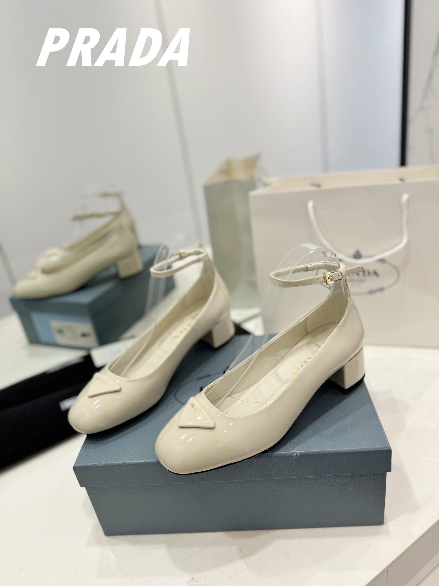 Pra Pumps 40 Square Sole White Patent Leather