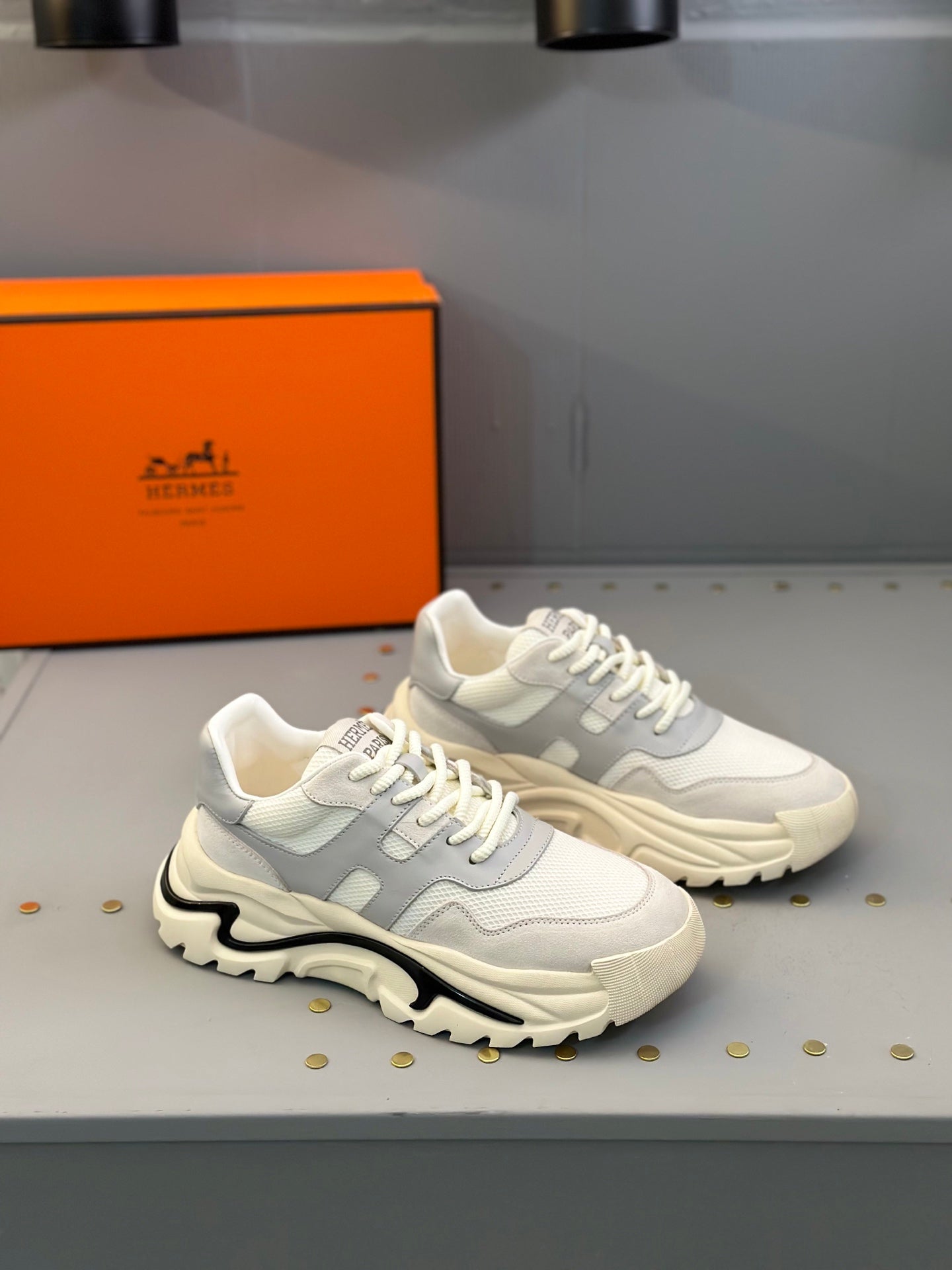 HM Men's Sneaker White Grey Mesh Calfskin 541262