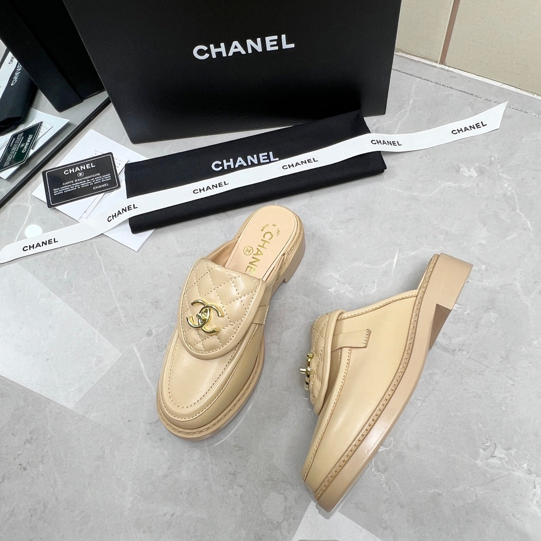 CC Mule Beige Quilted Calfskin
