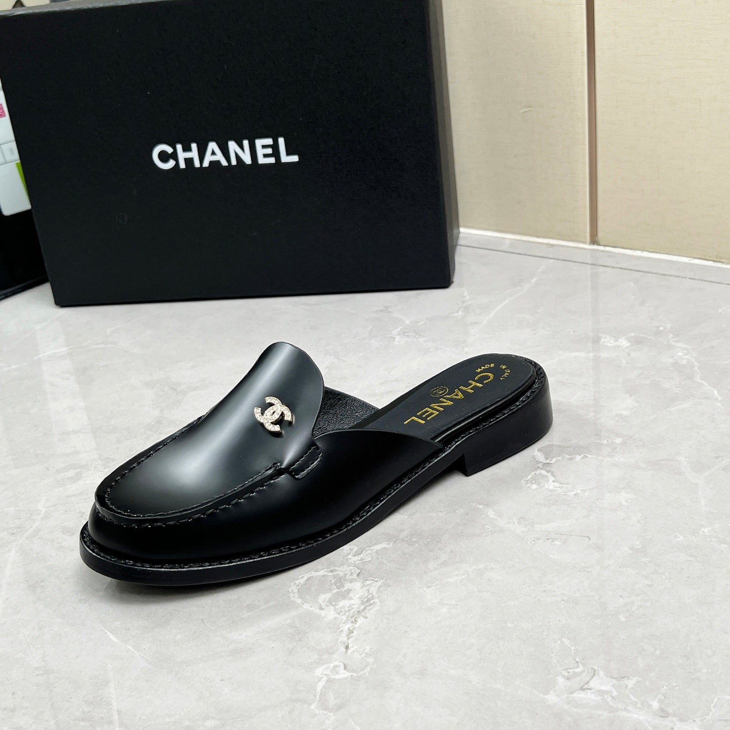 CC 25C Mule Black Calfskin