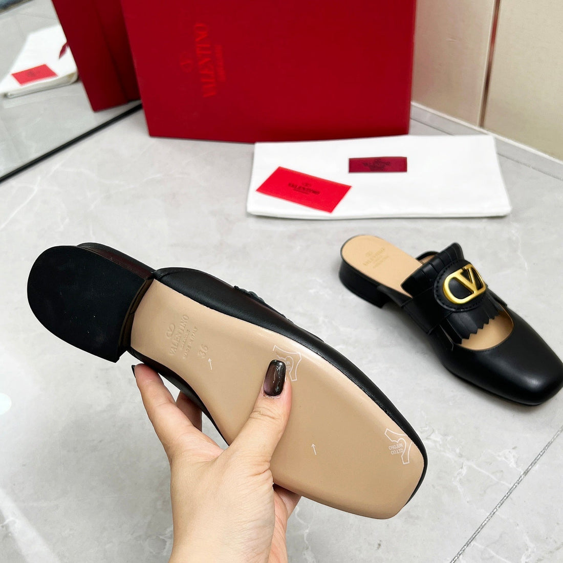 VT 25 Signature Mule Loafer Black Calf Leather 293945