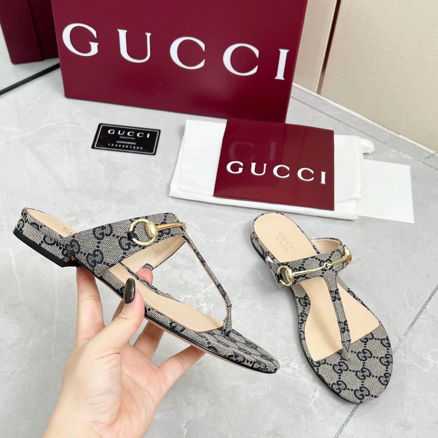 GC 25 Horsebit Thong Sandals Gray Canvas Leather 293854