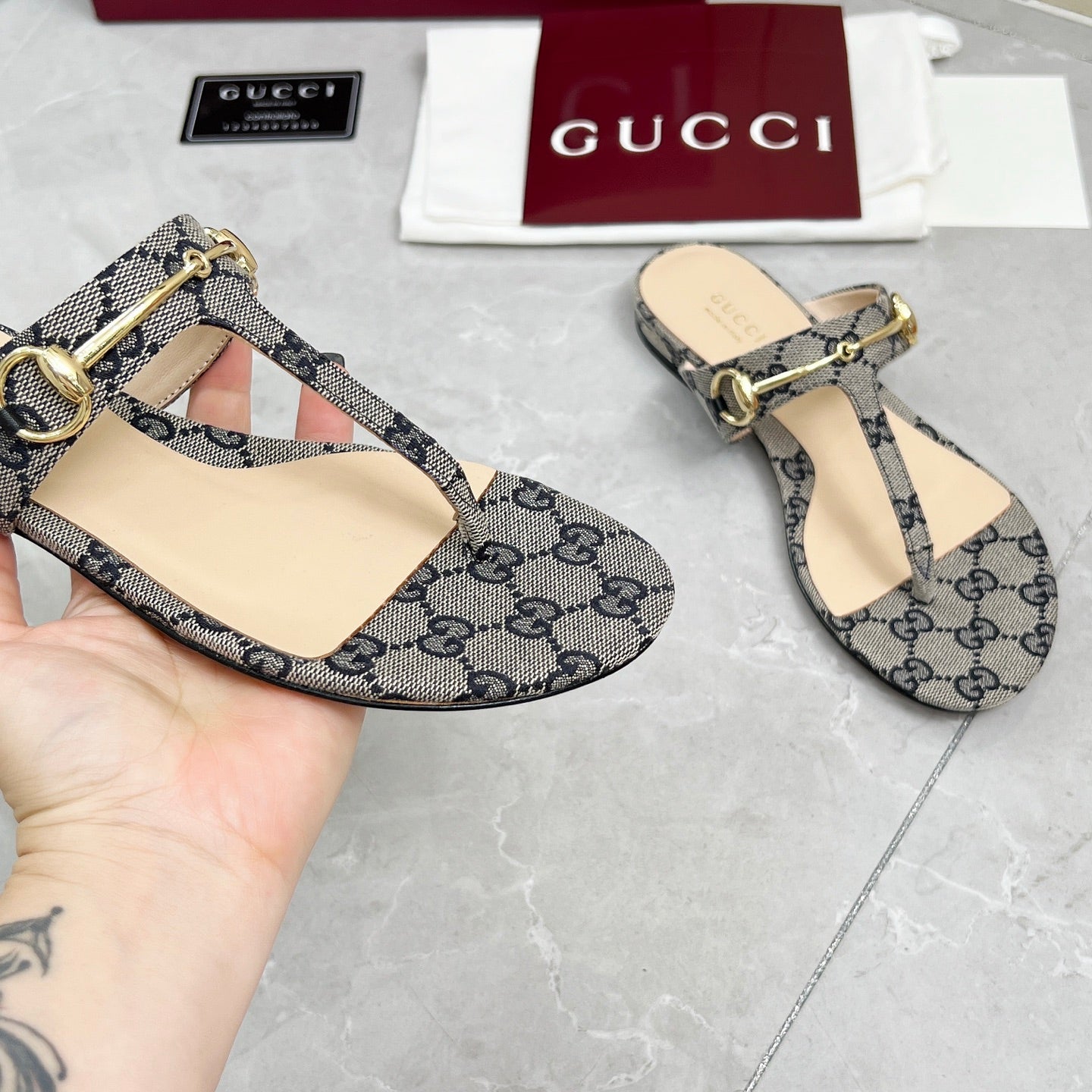 GC 25 Horsebit Thong Sandals Gray Canvas Leather 293854