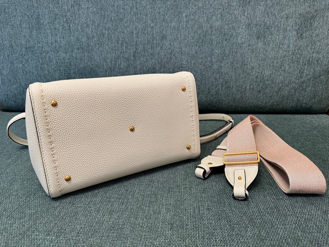 VALENTINO small handbag light beige calfskin 538532