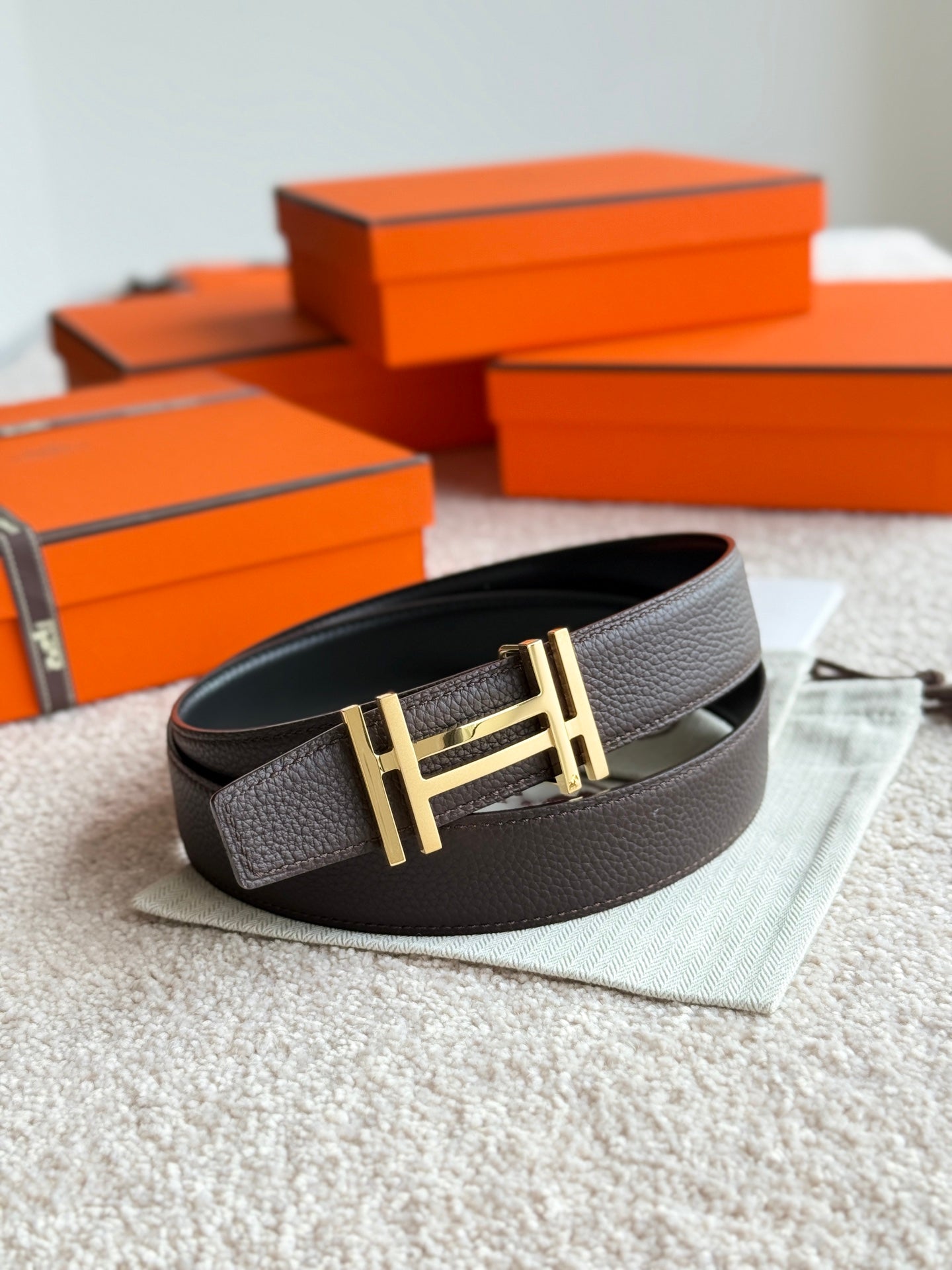 HM H au Carre Buckle Belt 32mm Black Chocolate Leather 187769