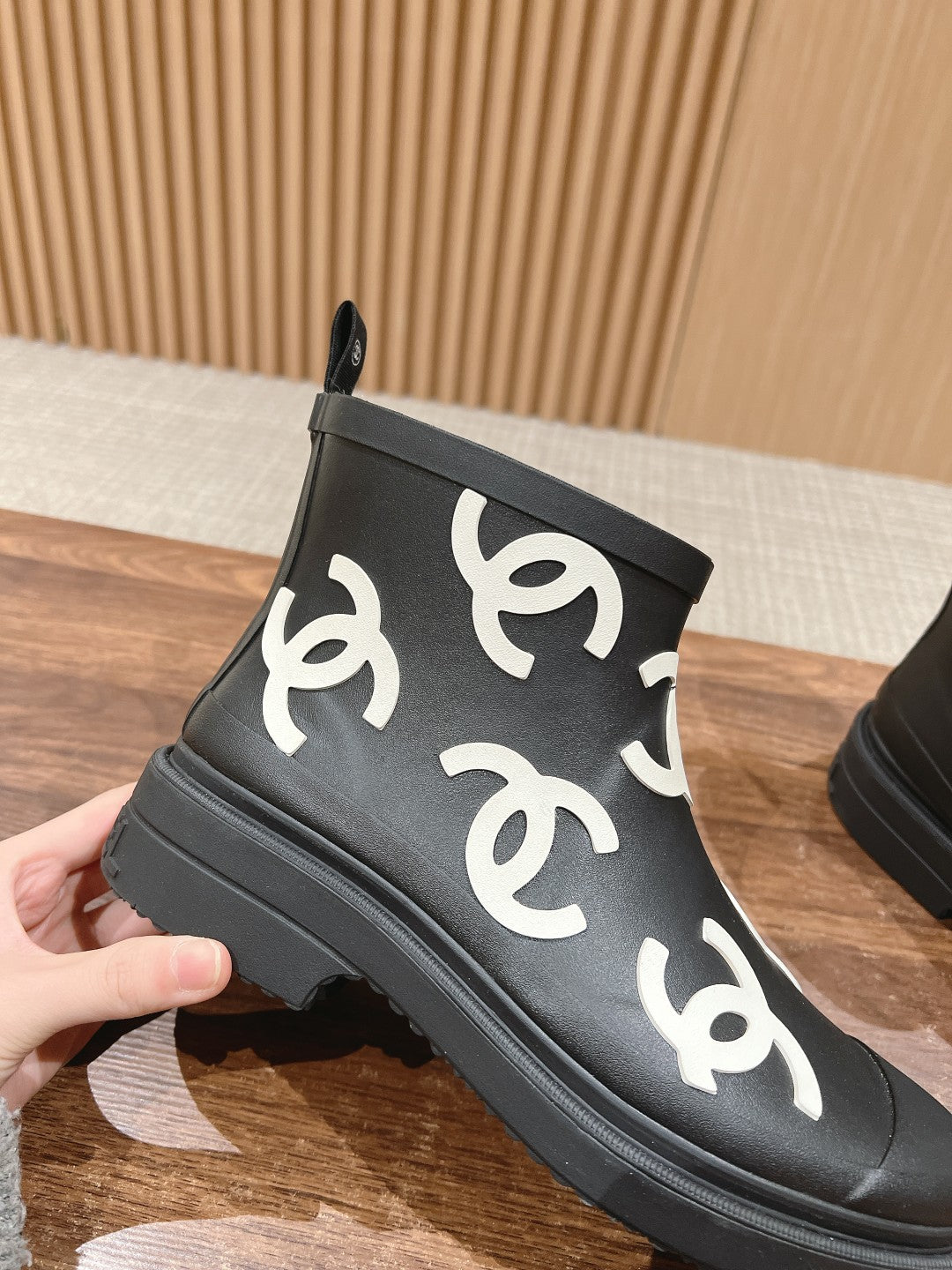 CC RAIN BOOTS BLACK TPU WITH WHITE LOGO 1