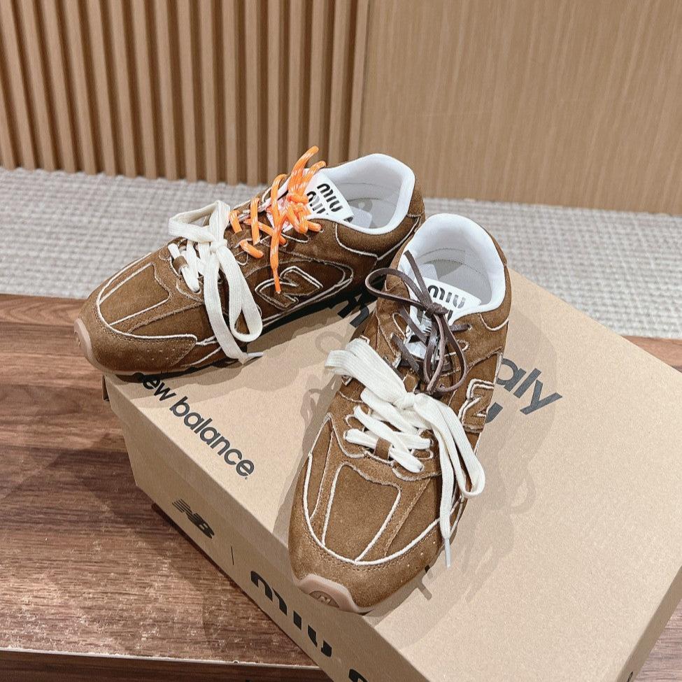 Miu Balance 530 SL Sneakers Dark Brown Suede