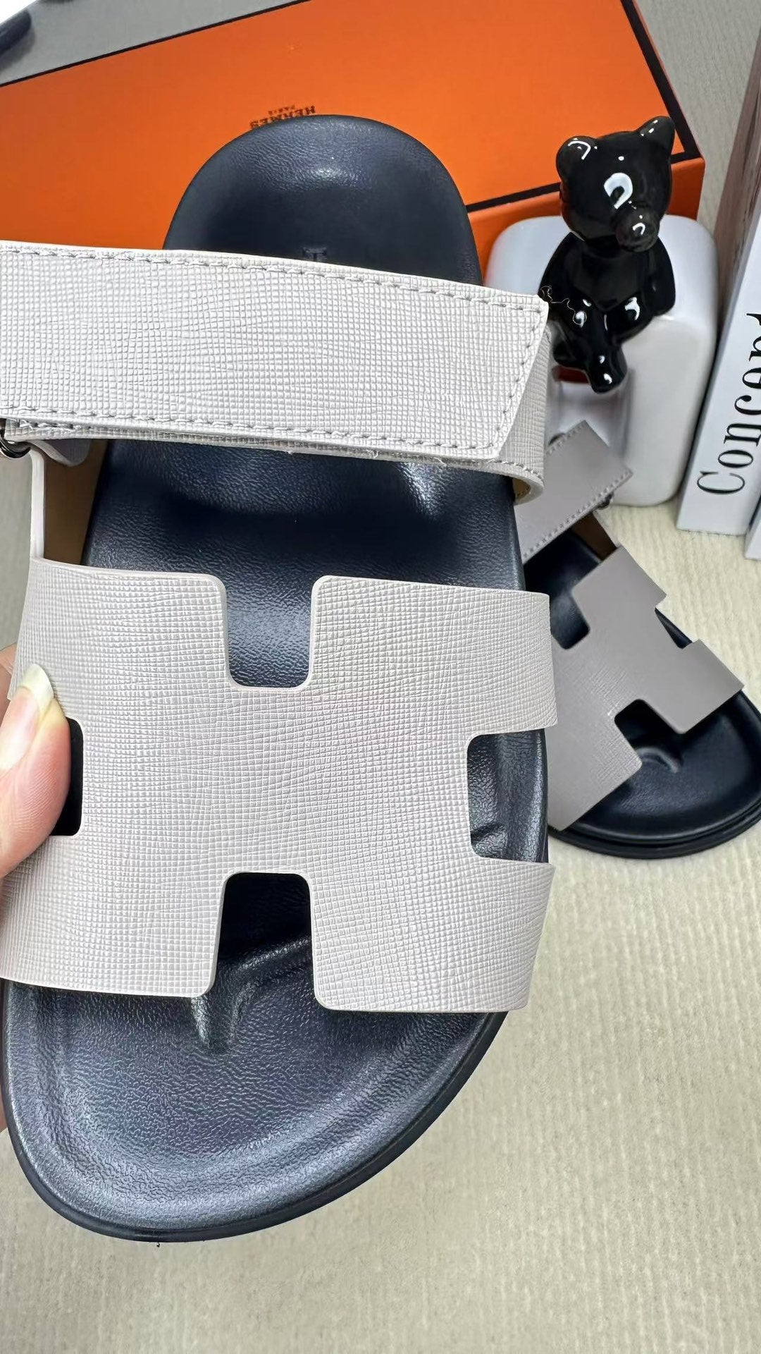 HM Men's Chypre Slide Black Grey Cowhide 540211