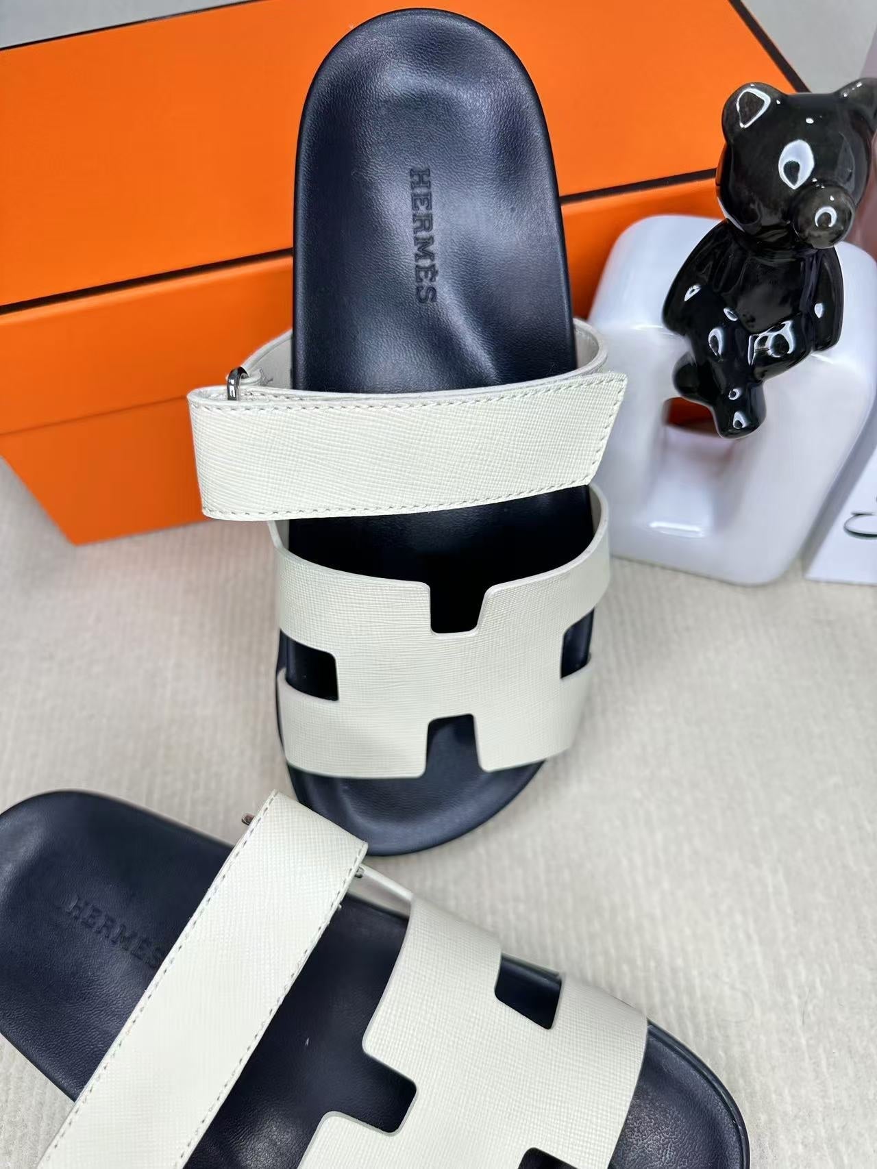 HM Men's Chypre Slide Black White Cowhide 540219