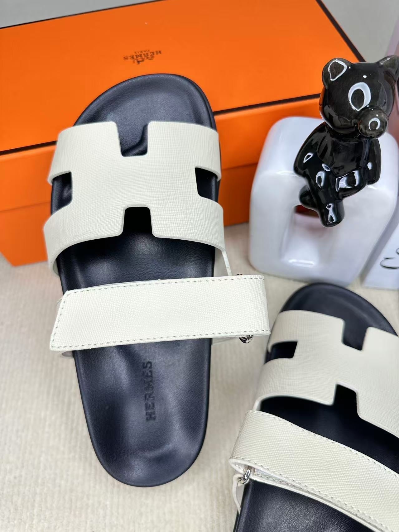 HM Men's Chypre Slide Black White Cowhide 540219