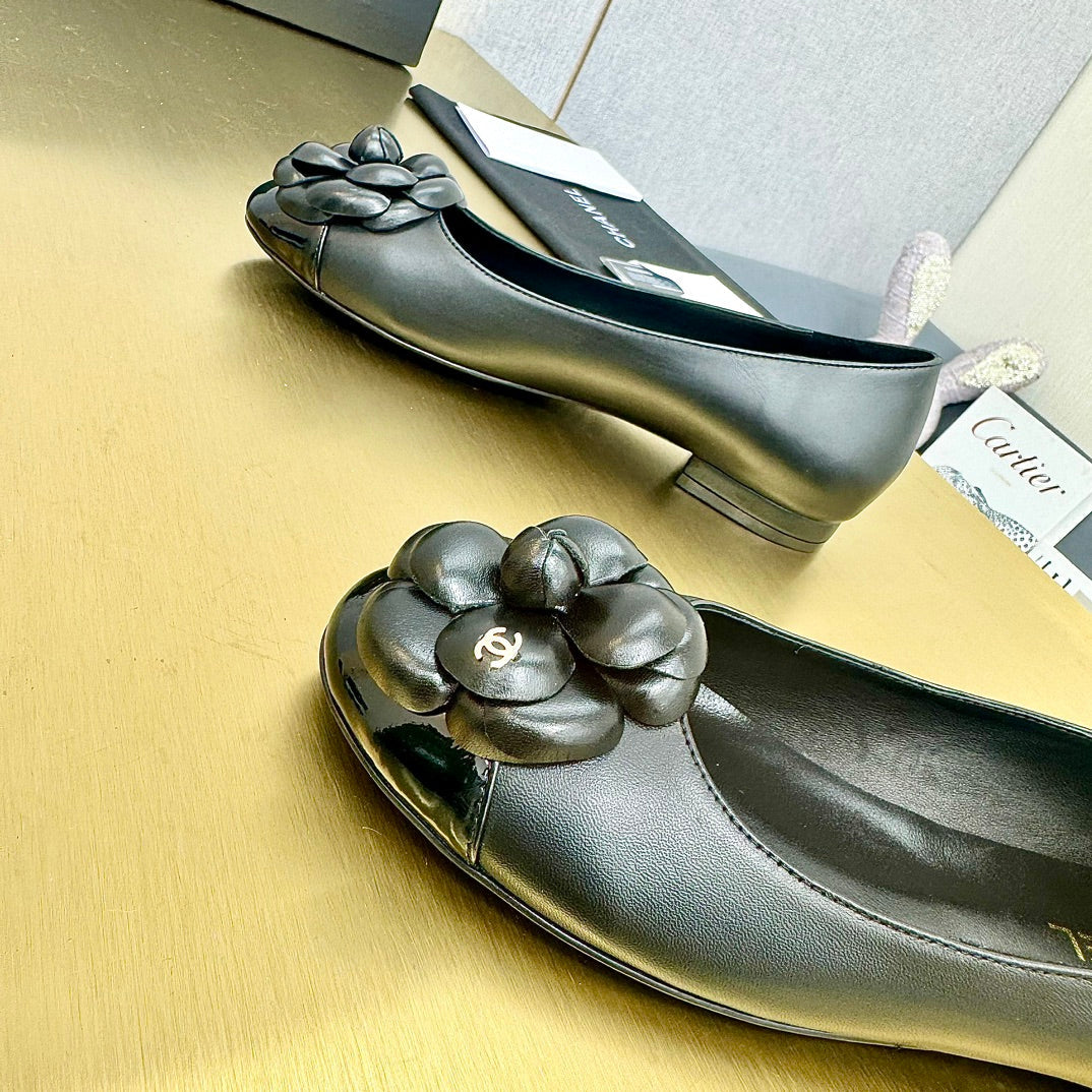 CC Loafers Black Leather Mix Floral Pattern 297799