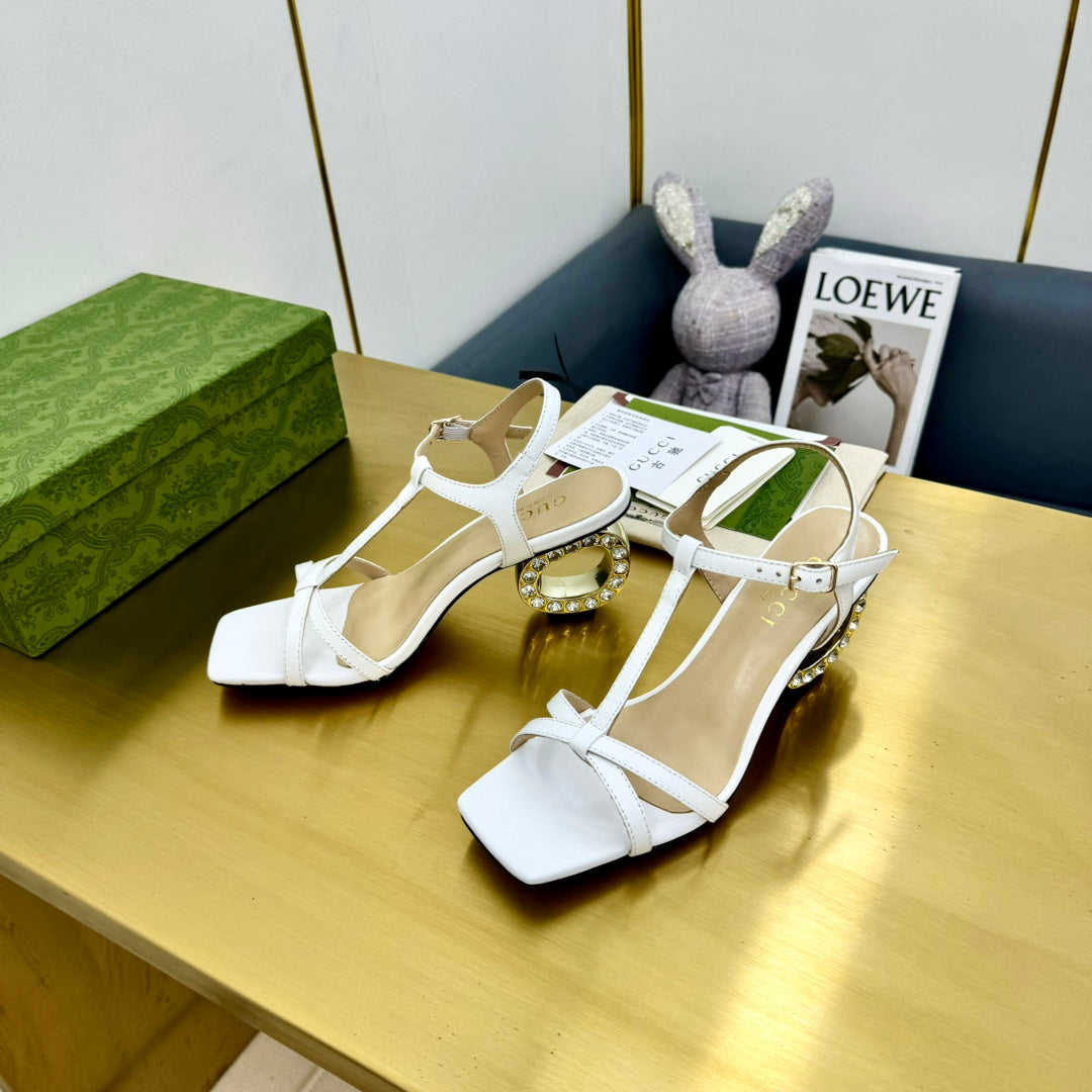 MEDIUM-HEEL SANDAL IN WHITE CALFSKIN WITH RHINSTONES
