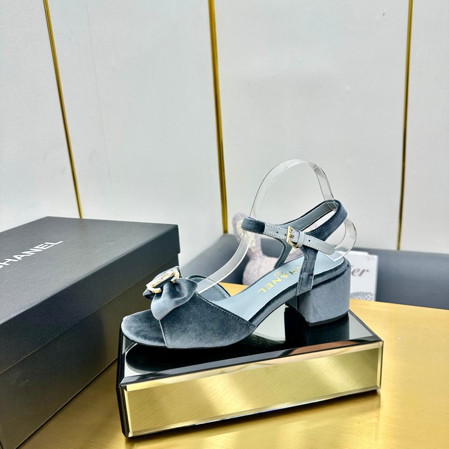 CC 25 Sandal Heels Gray Velvet 238482