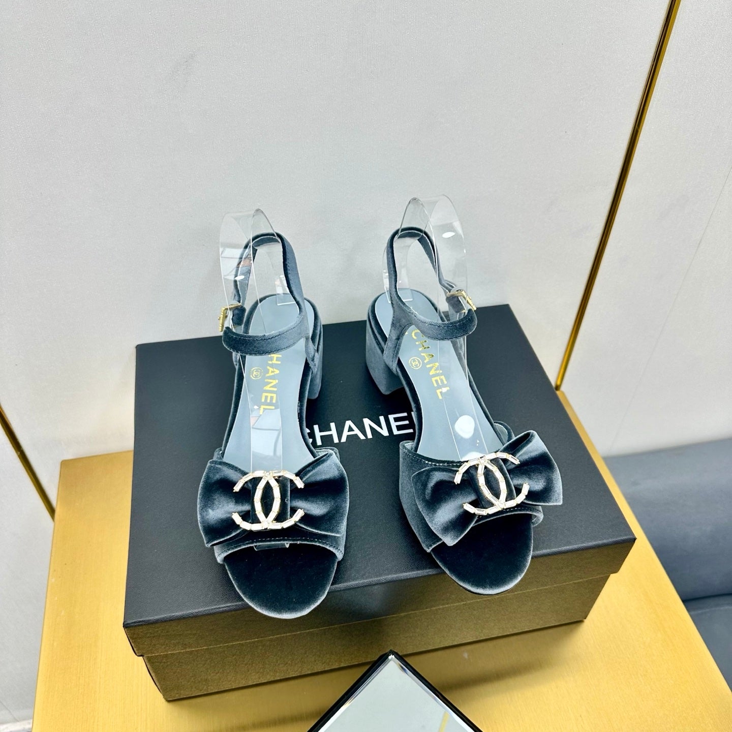 CC 25 Sandal Heels Gray Velvet 238482