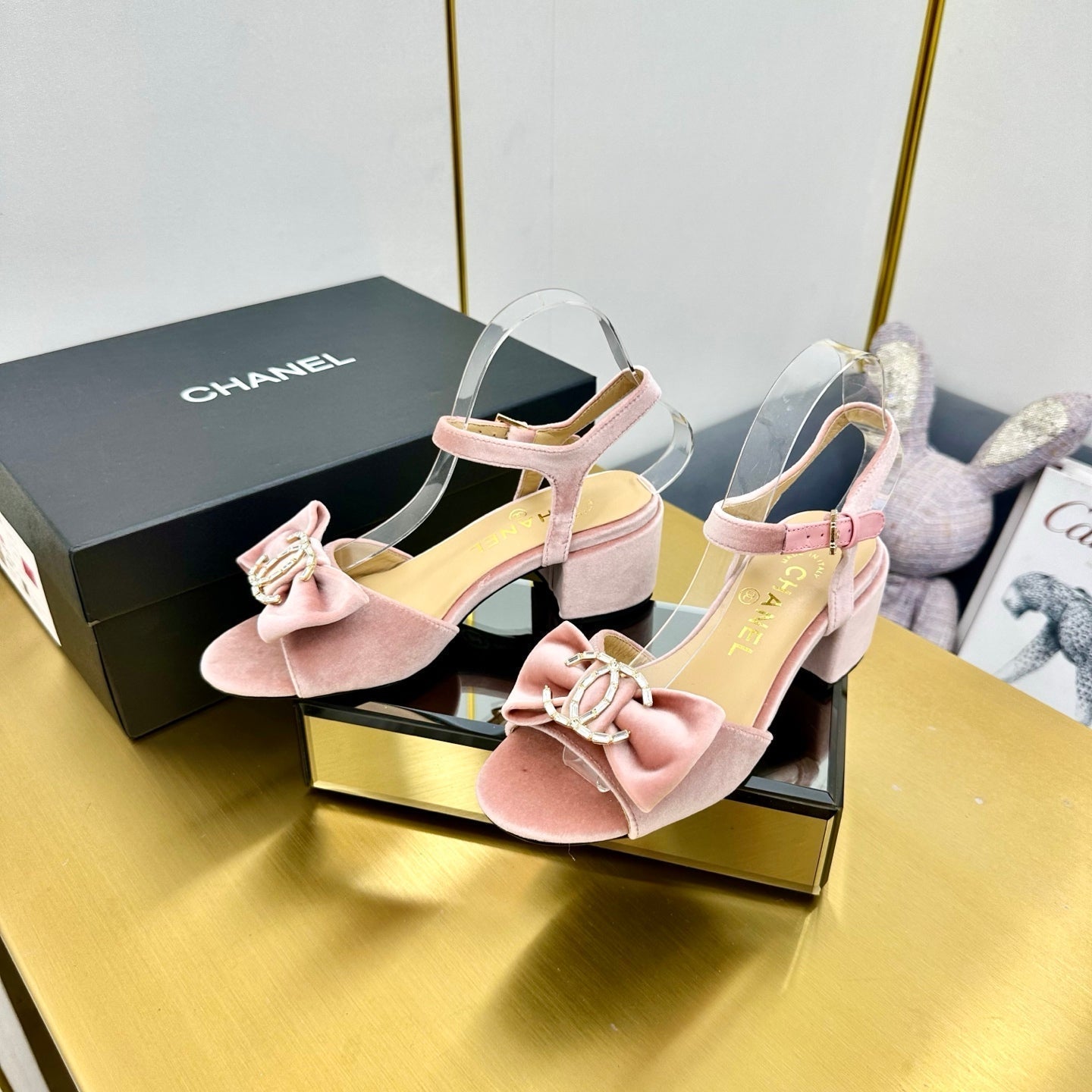 CC 25 Sandal Heels Tea Rose PInk Velvet 238483