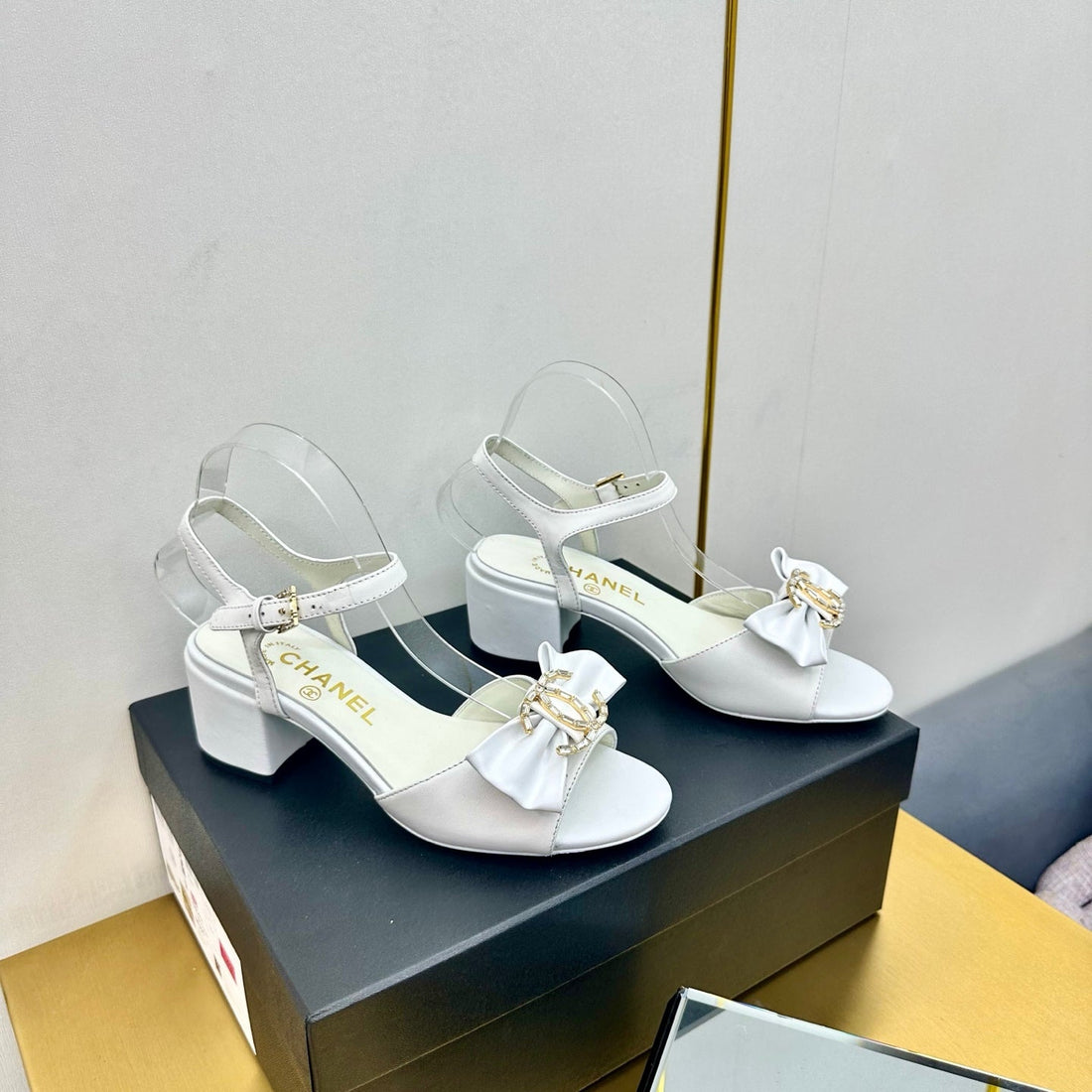 CC 25 Sandal Heels Yellow Sheepskin 238485