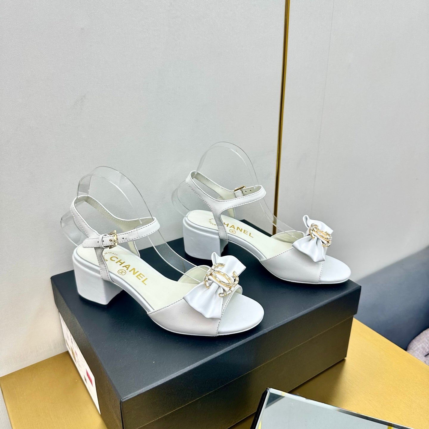 CC 25 Sandal Heels Yellow Sheepskin 238485