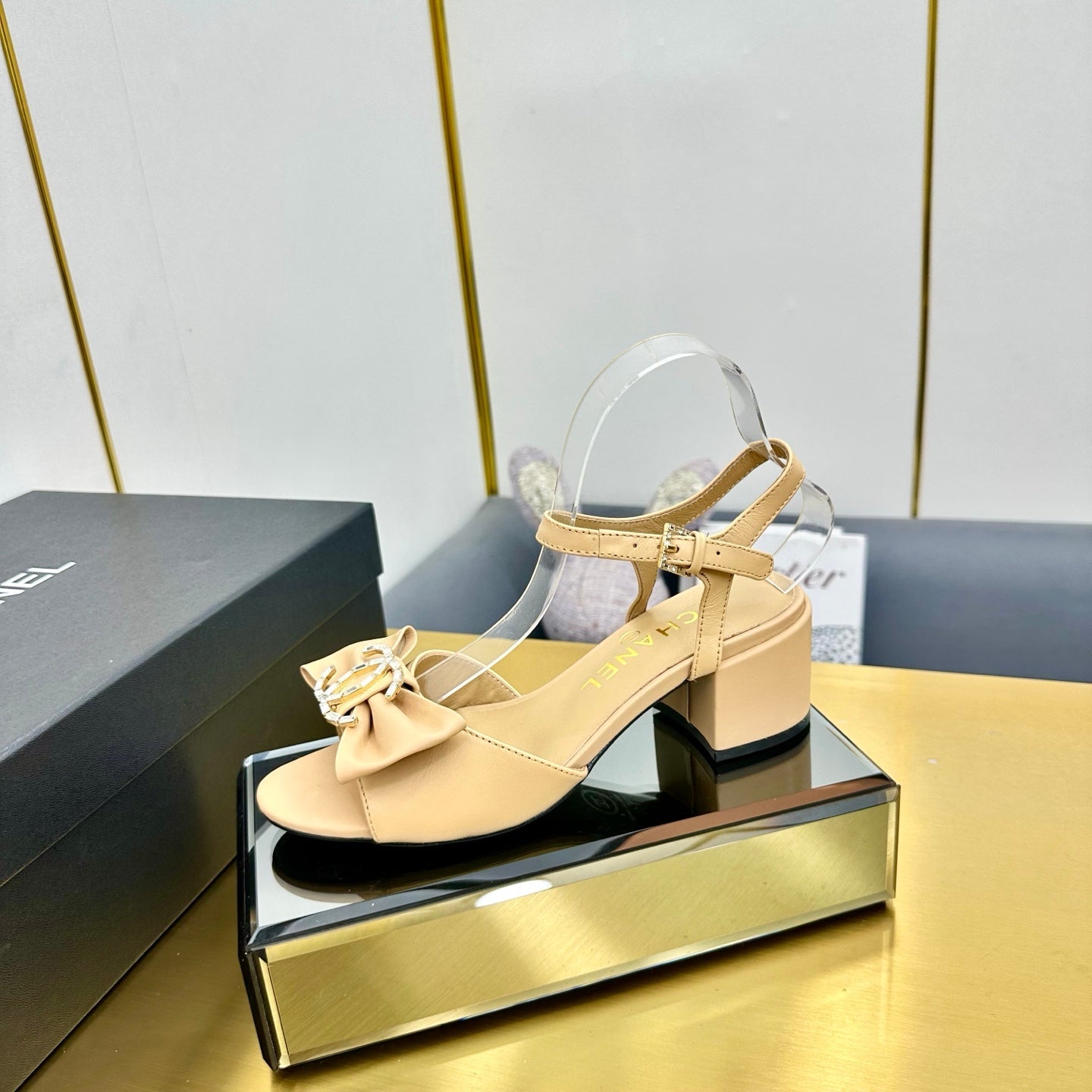 CC 25 Sandal Heels Daffodil Yellow Sheepskin 238486