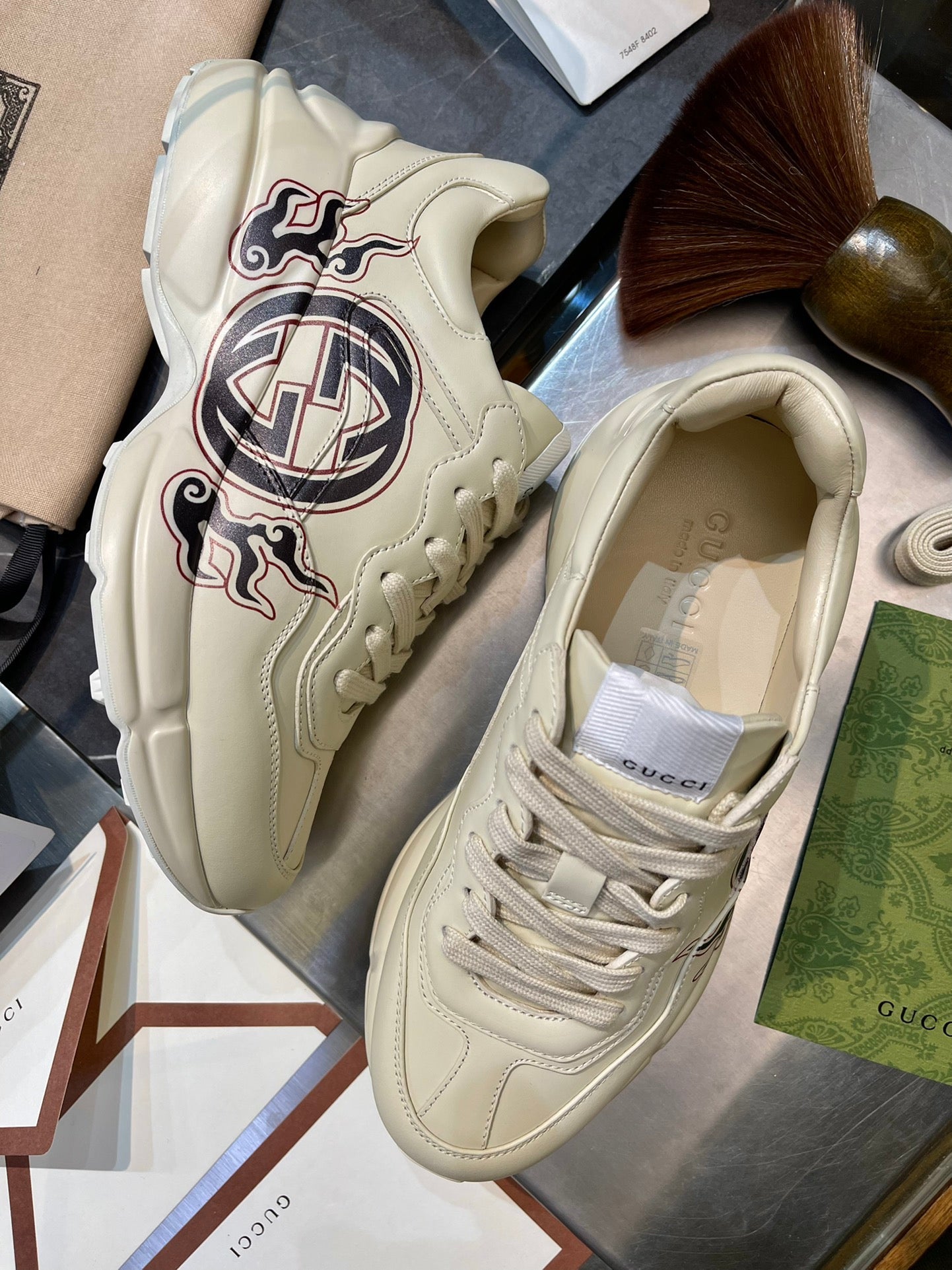 GG Men's Rhyton Sneaker Milk White Calfskin 524496