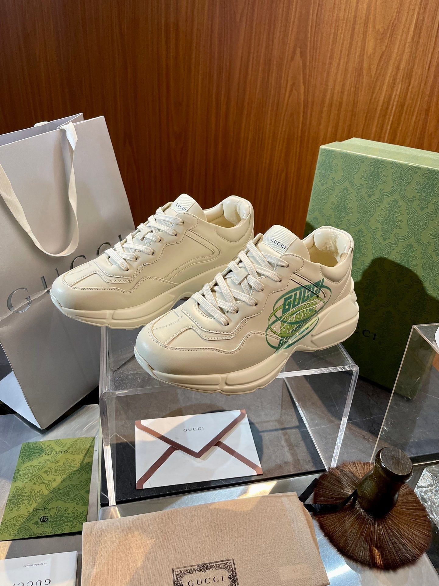 GG Men's Rhyton Sneaker Milk White Calfskin 524489