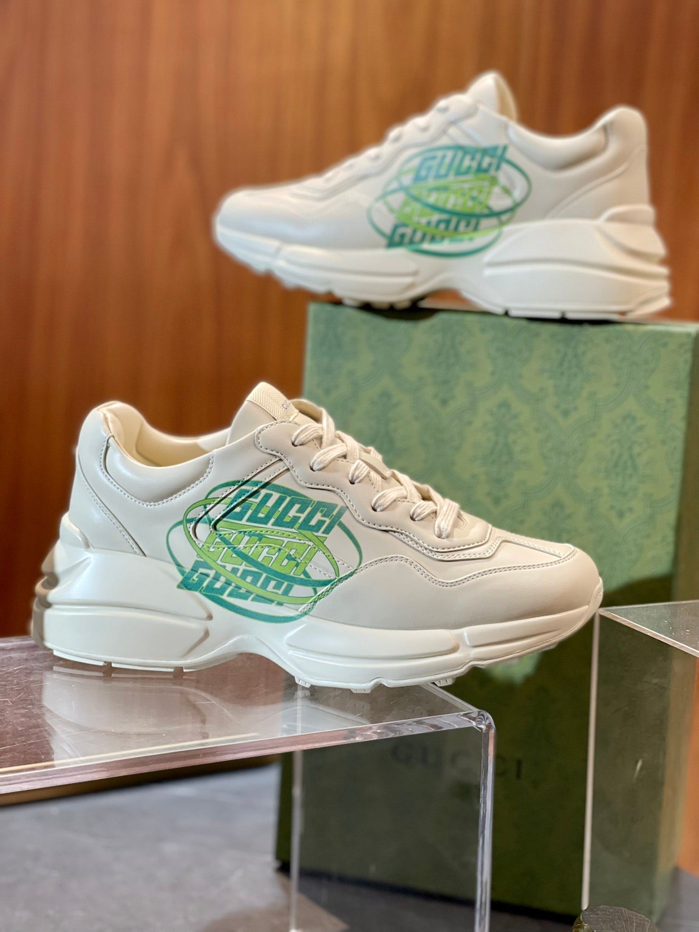 GG Men's Rhyton Sneaker Milk White Calfskin 524489