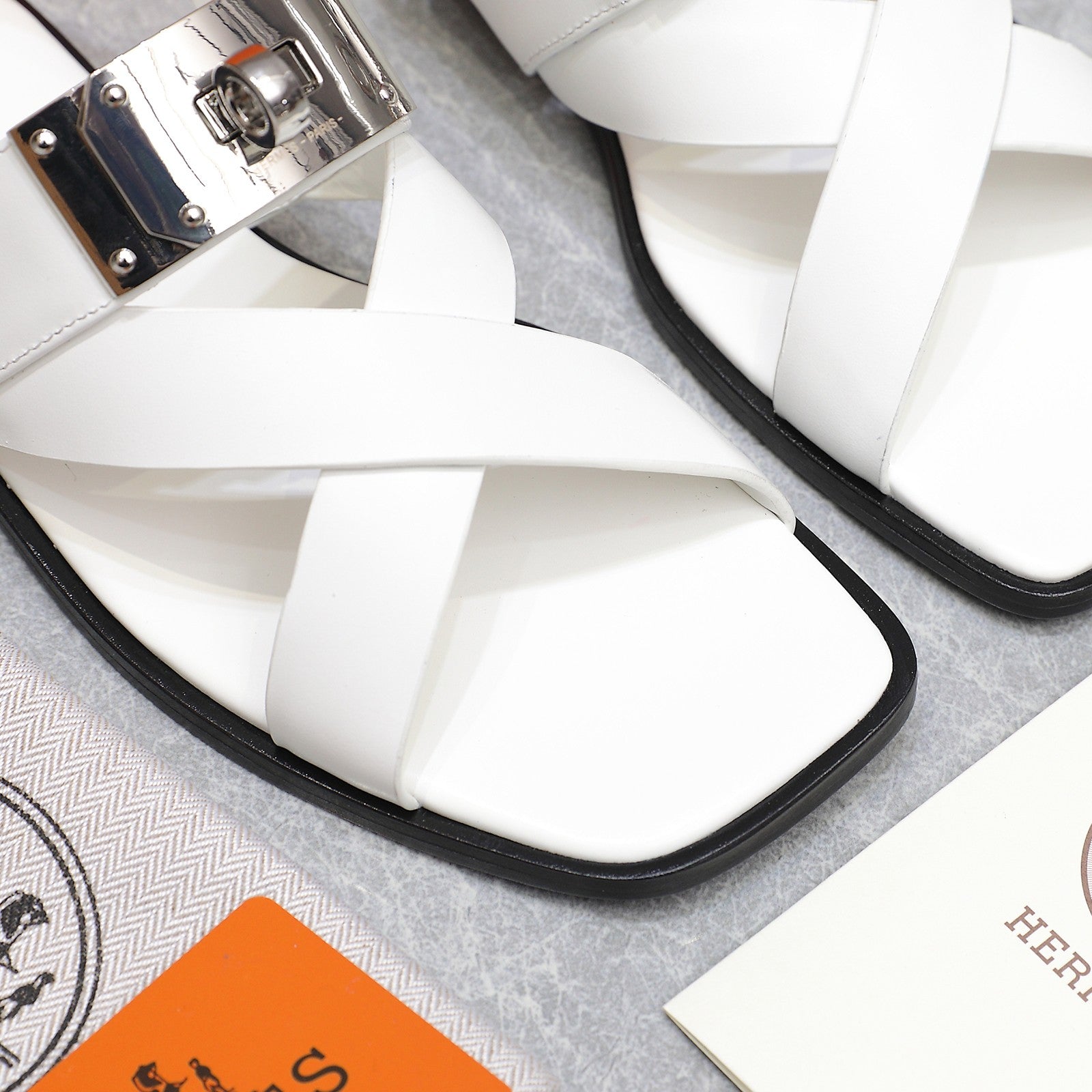 HM 25 Sandales Ines Cowhide 251524