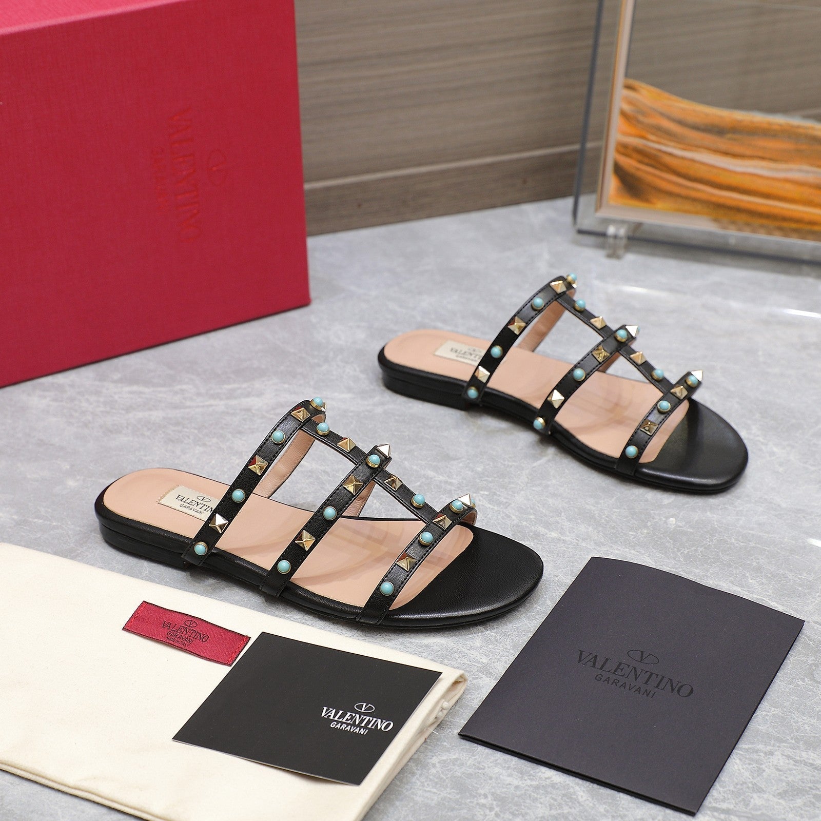 VT 25 Rockstud leather slides Black Sheepskin 289663