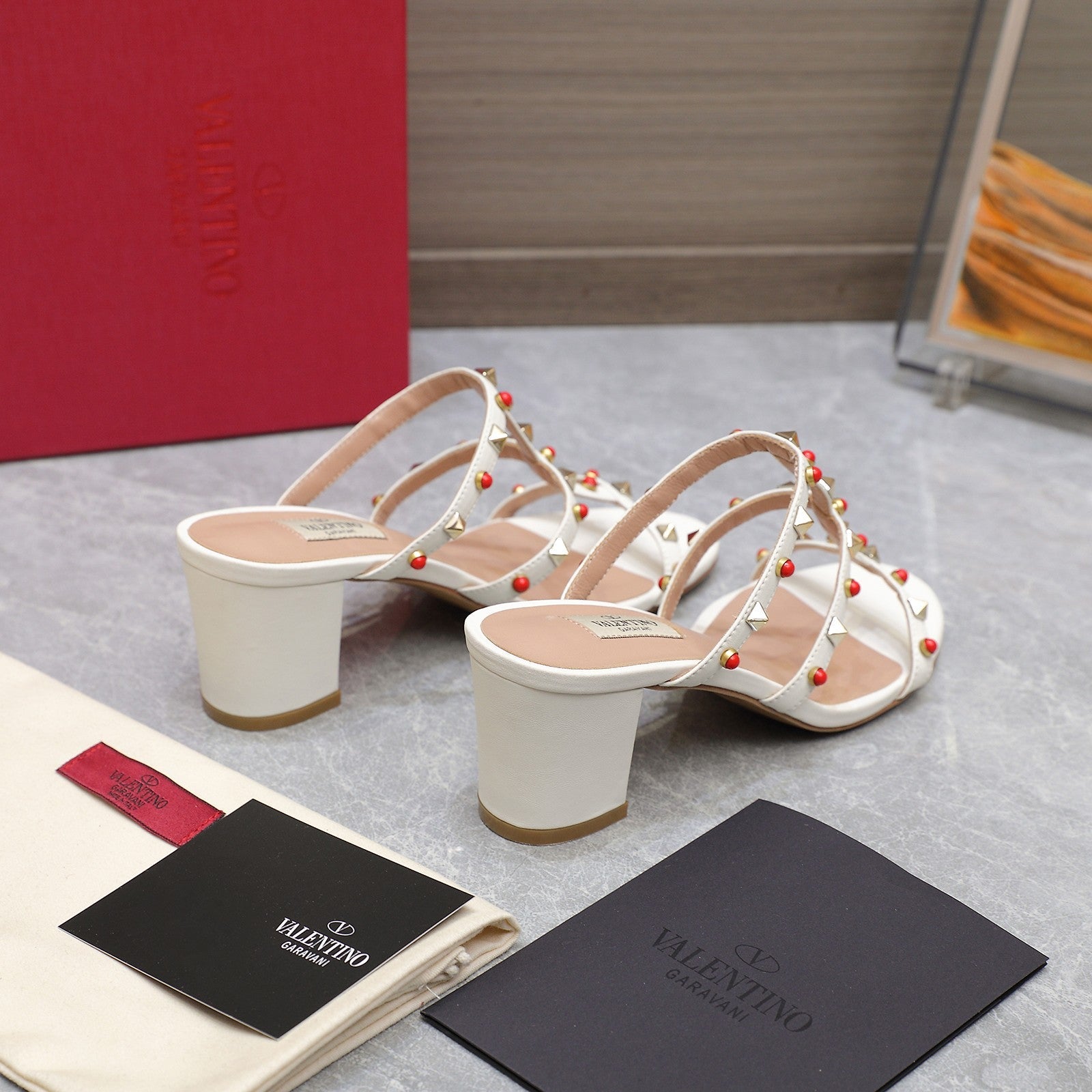 VT 25 Rockstud Heeled Sandals White Sheepskin 289665