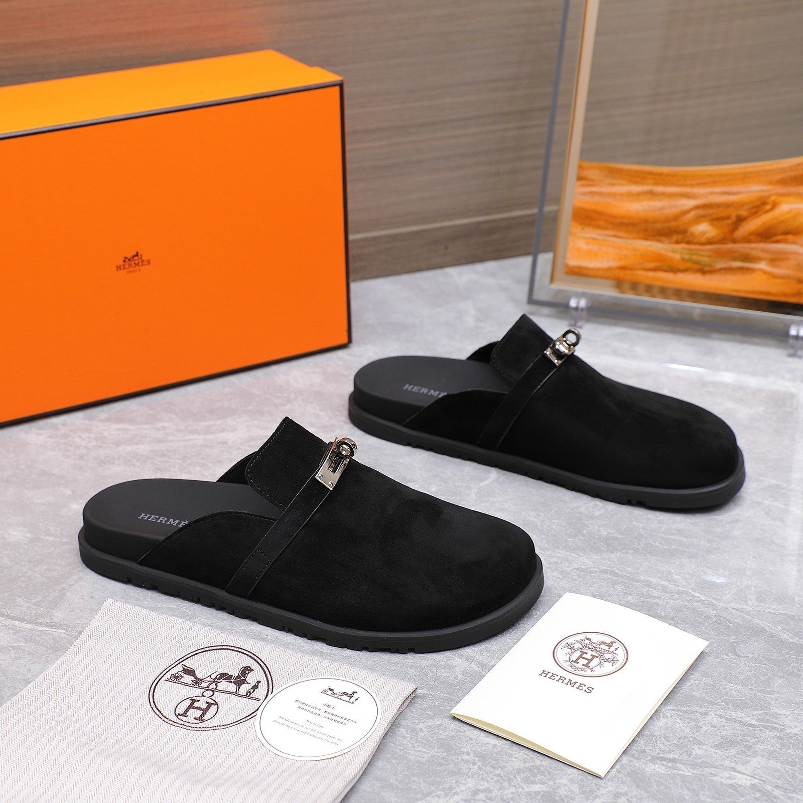 HM 25 Carlotta Mule Black Suede