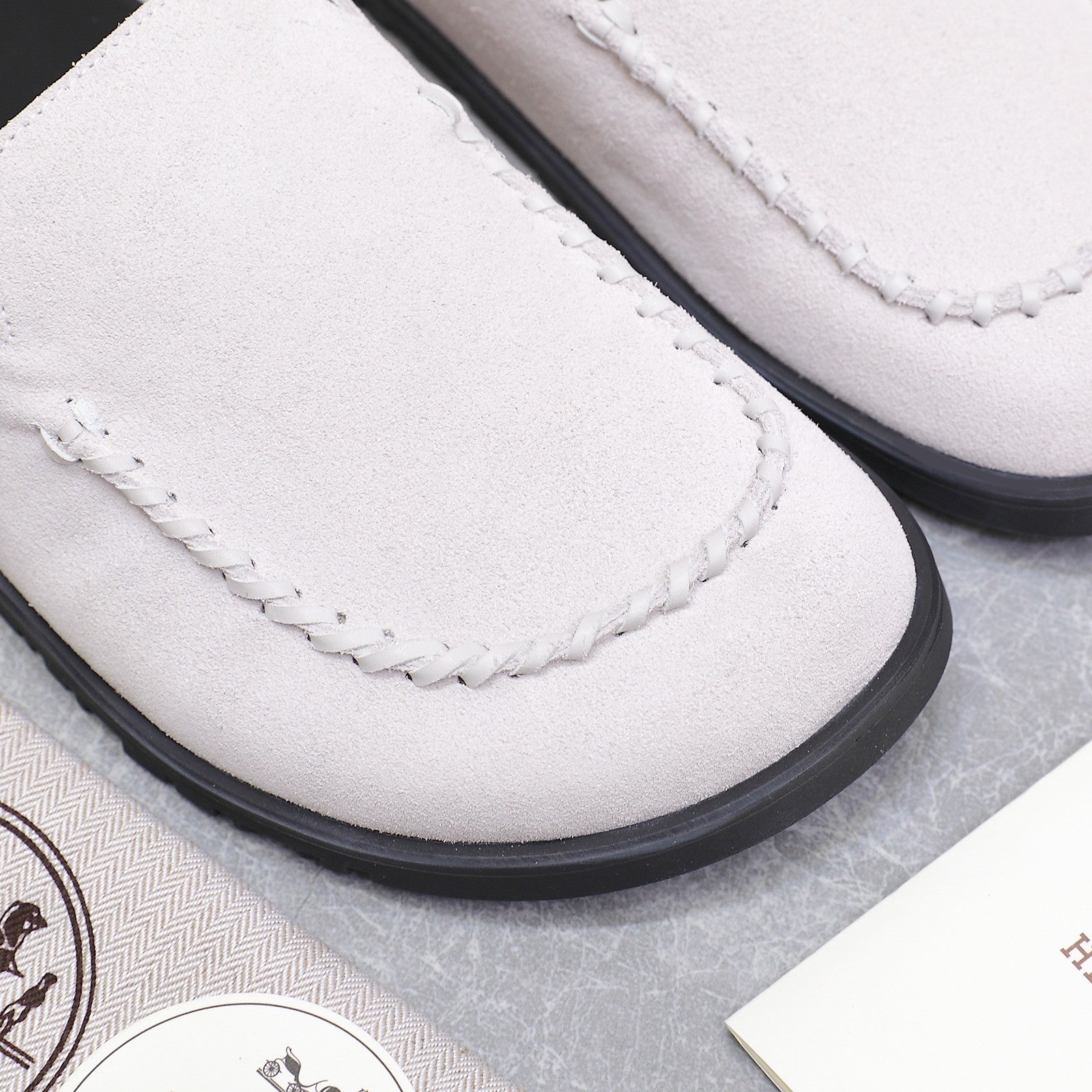 HM 25 Johan Mule Light Grey Suede