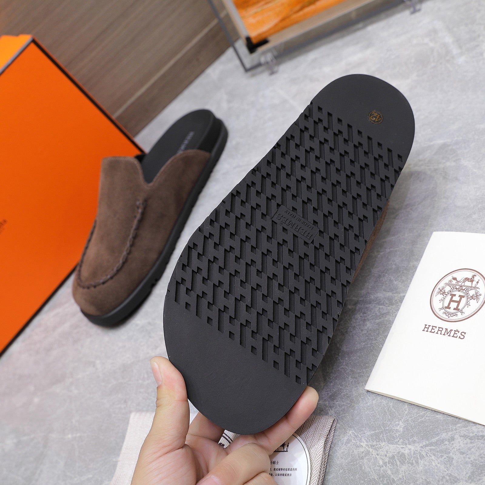 HM 25 Johan Mule Chocolate Suede