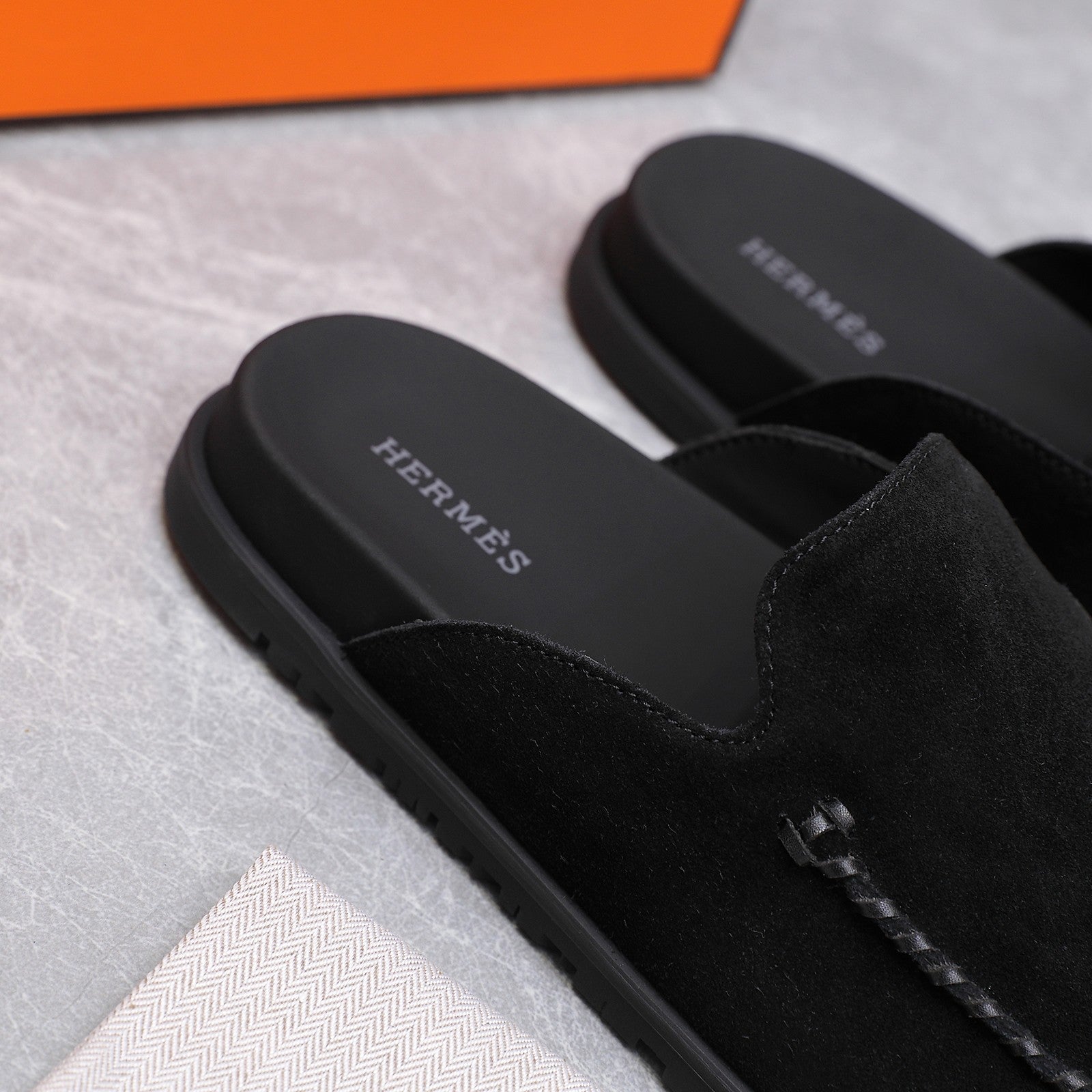 HM 25 Johan Mule Black Suede