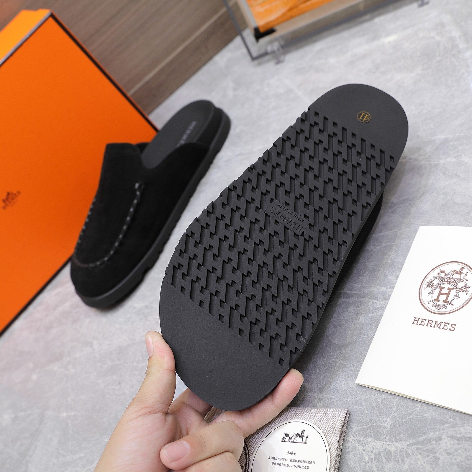 HM 25 Johan Mule Black Suede