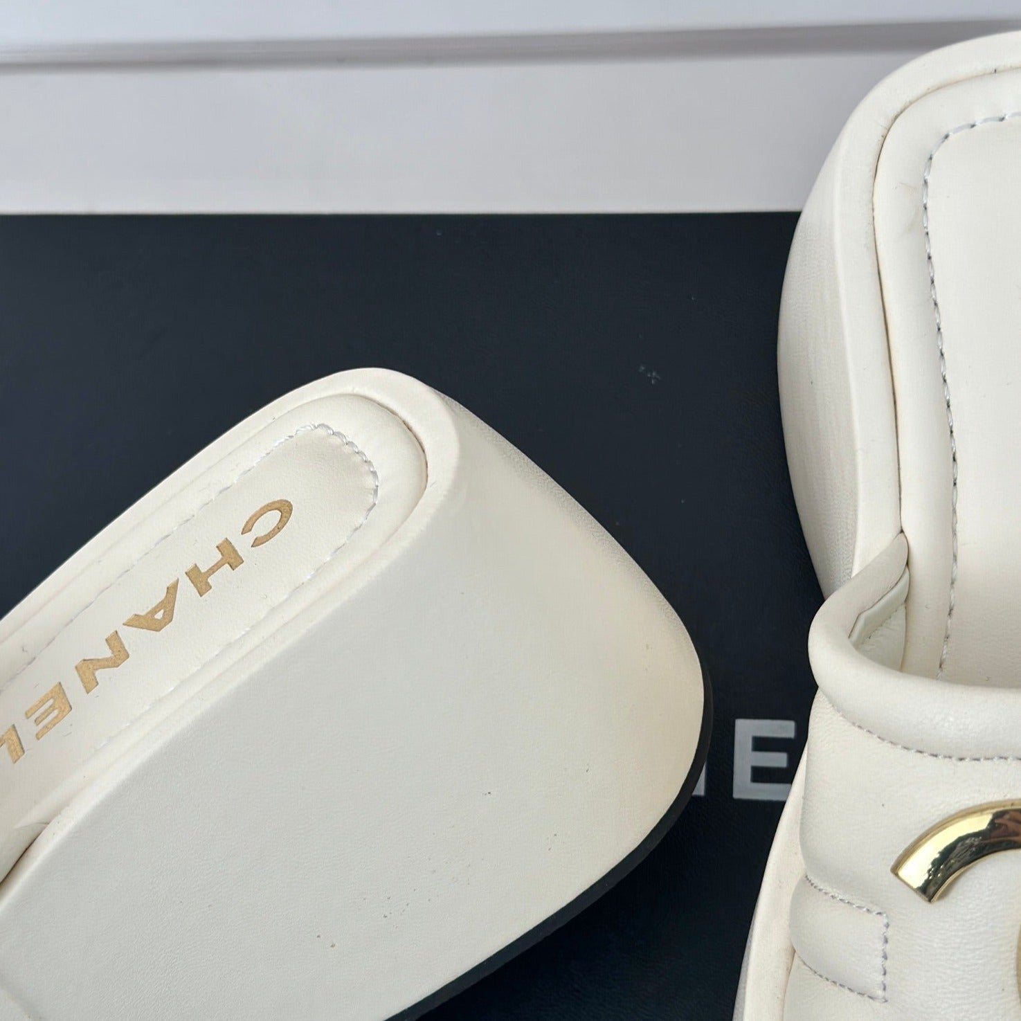 Large Double C Platform Slippers White