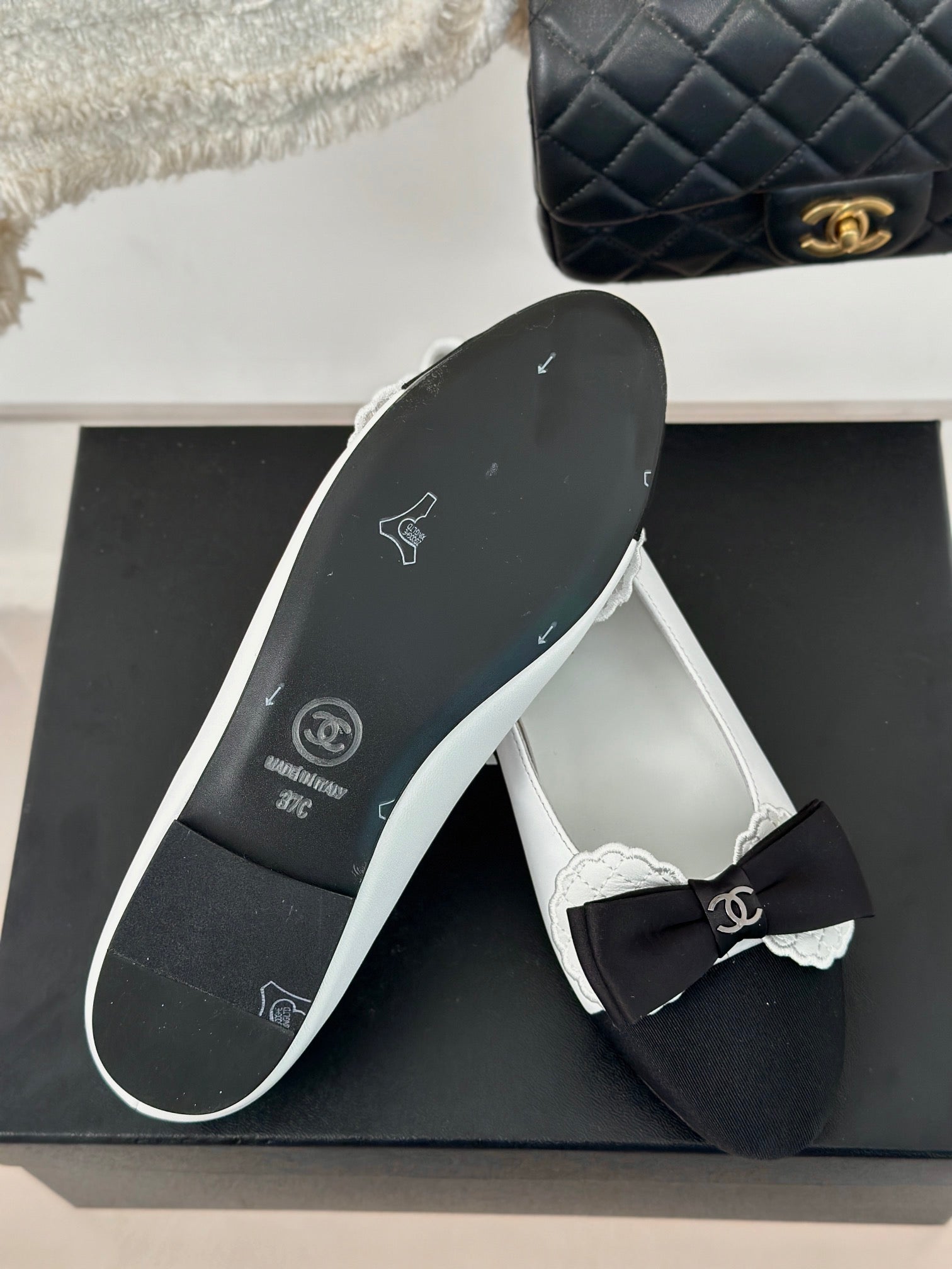 CC Ballet Flats White With Bow Lambskin