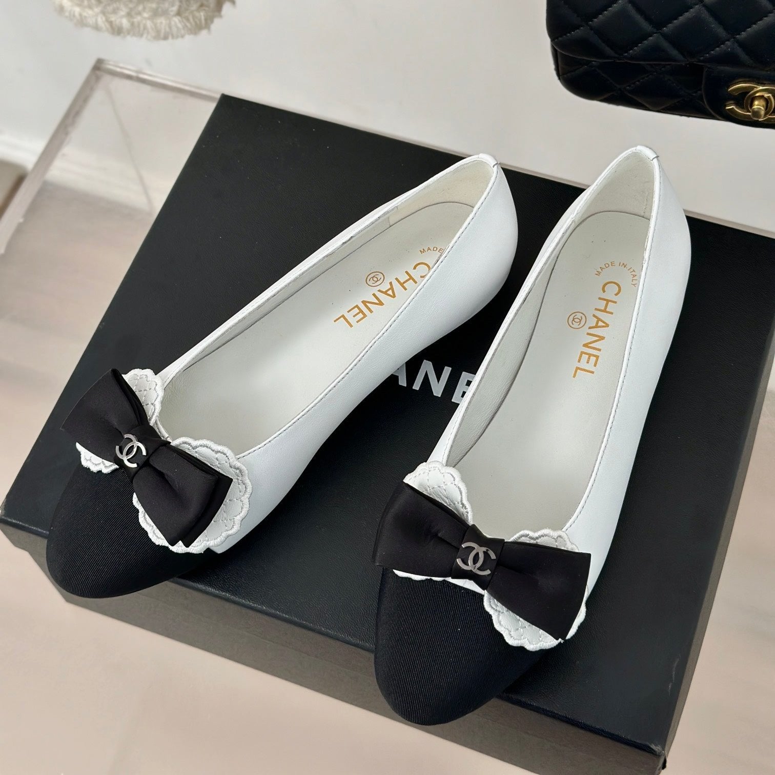 CC Ballet Flats White With Bow Lambskin
