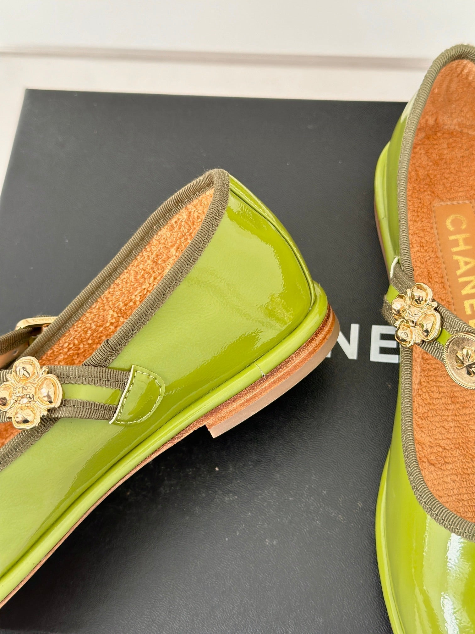 CC Mary Jane Glossy Young Green Cowhide And Lambskin