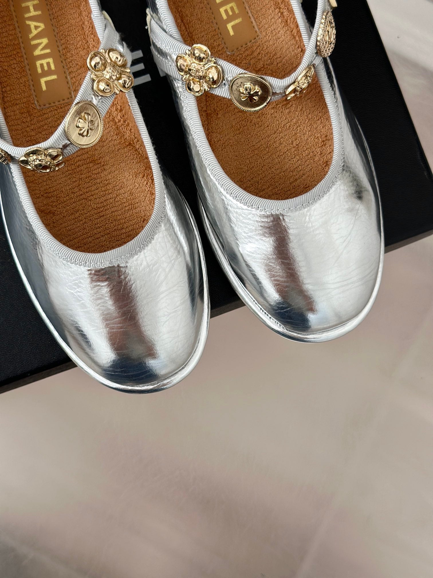 CC Mary Jane Silver Cowhide Wrinkled And Lambskin