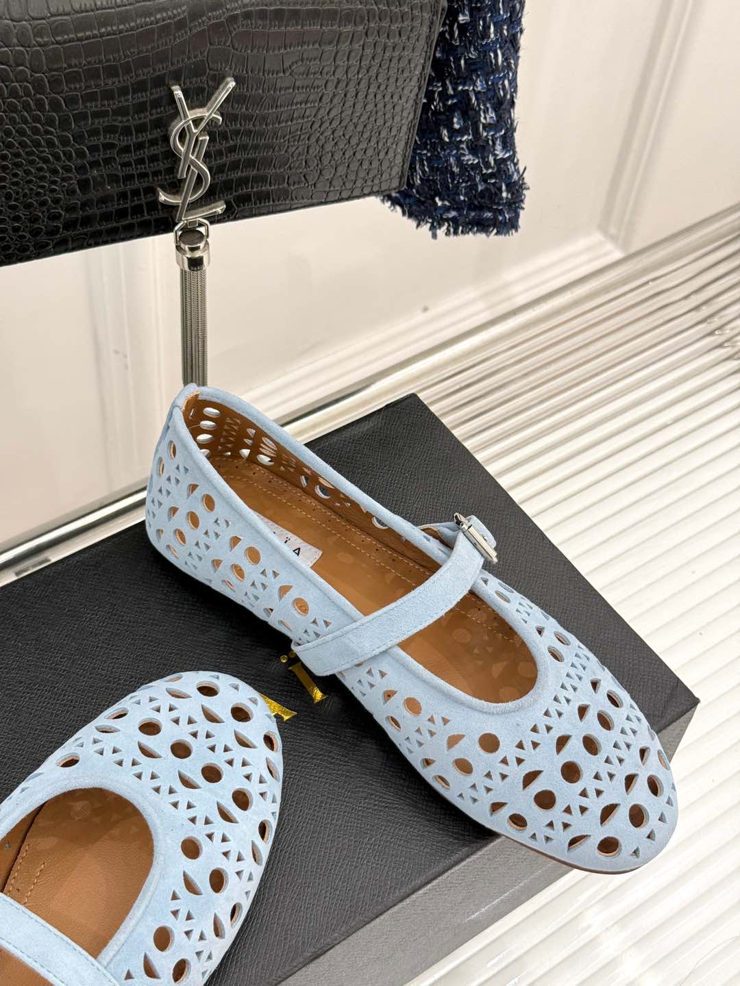 Alaia Women's Ballet Flat Light Blue Suede 293224